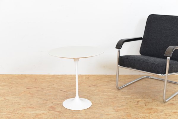 table d'appoint tulipe