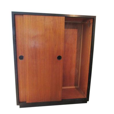Schweizer teak kleiderschrank mit schiebetüren von kurt thut ... Kleiderschrank mit schiebetüren