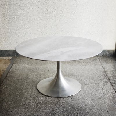 table d'appoint tulipe