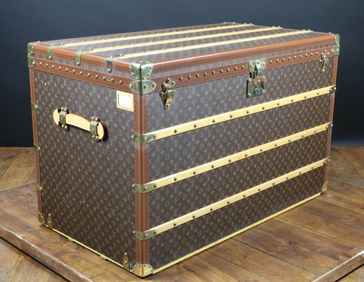Vintage Luggage Trunk in Leather for sale at Pamono
