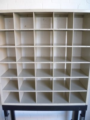 way support the shelves use dados, but