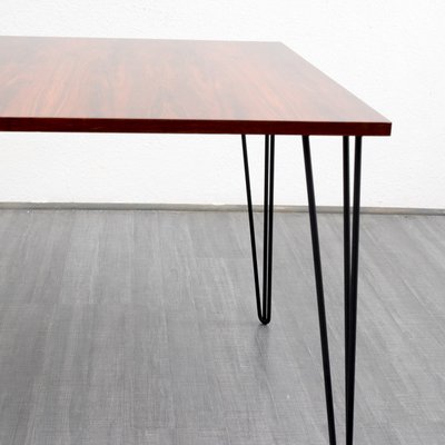 Palisander esstisch mit haarnadelbeinen aus metall, 1960er bei ... Beistelltisch mit haarnadelbeinen
