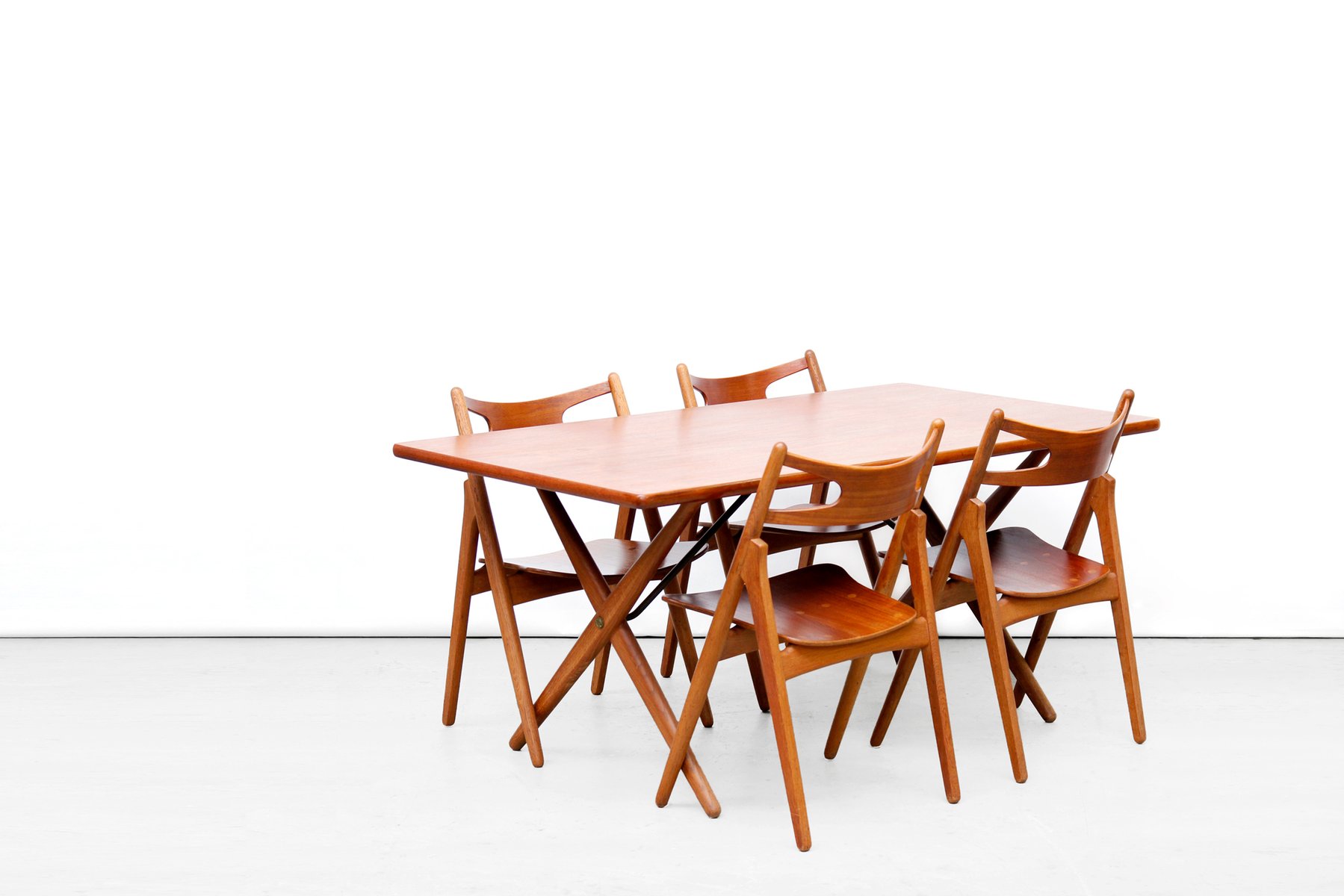 Model CH29 Sawbuck Chairs by Hans Wegner for Carl Hansen &amp; Son, 1950s 