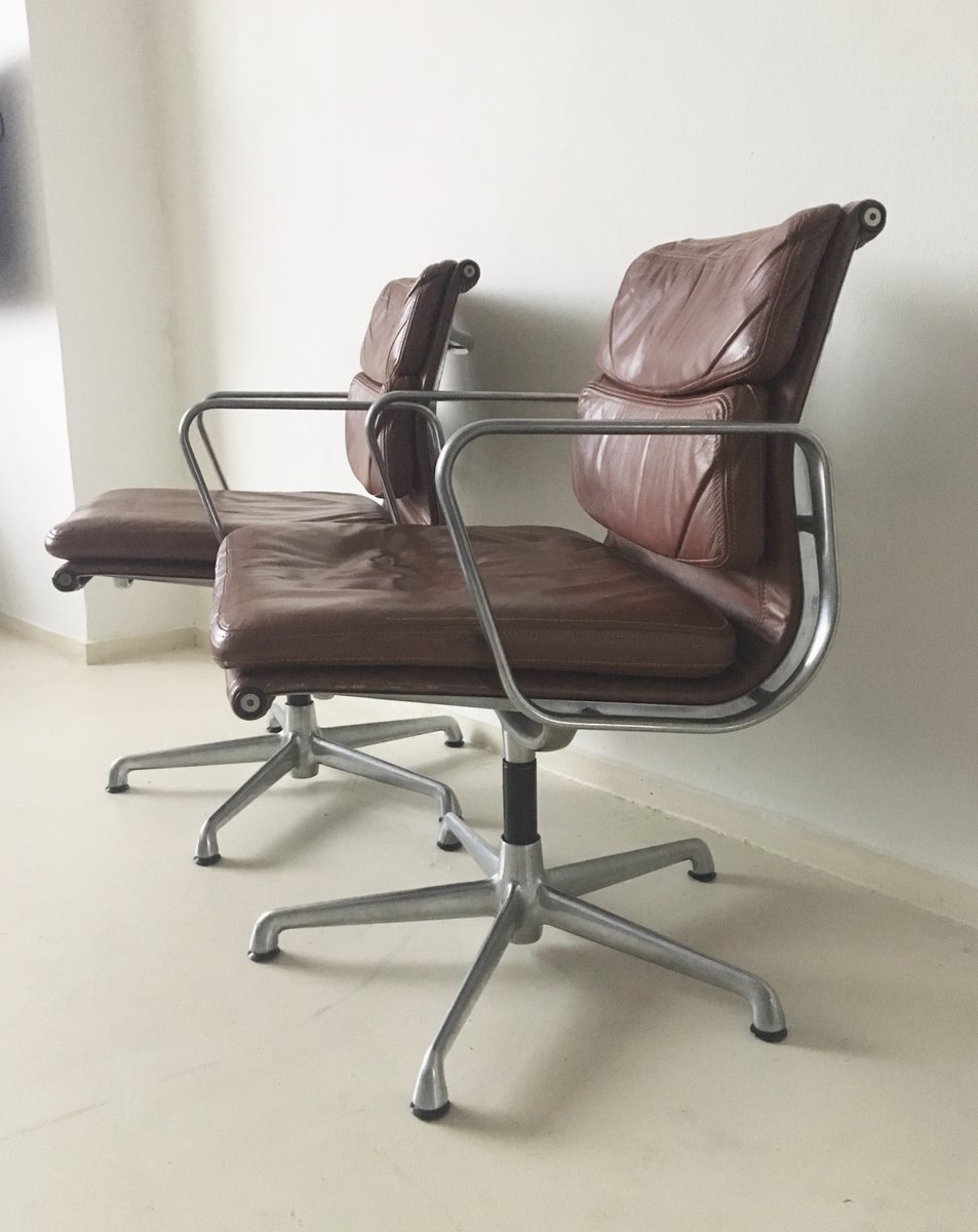 EA208 Eames Swivel Chair by Charles & Ray Eames for ICF Italy, 1960s