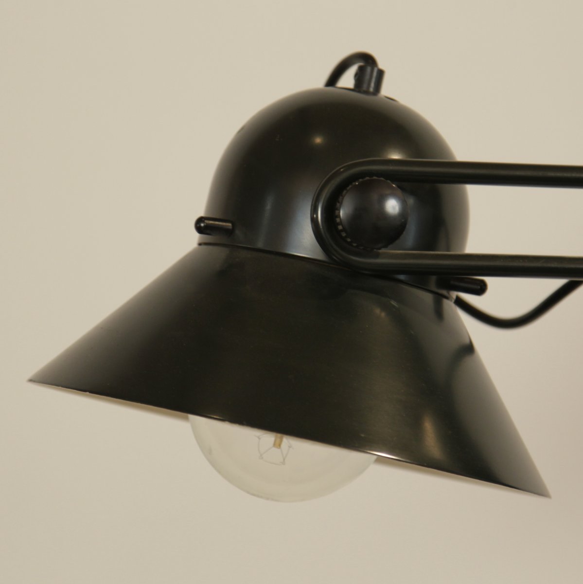 Vintage Military Green Floor Lamp from Stilnovo for sale at Pamono