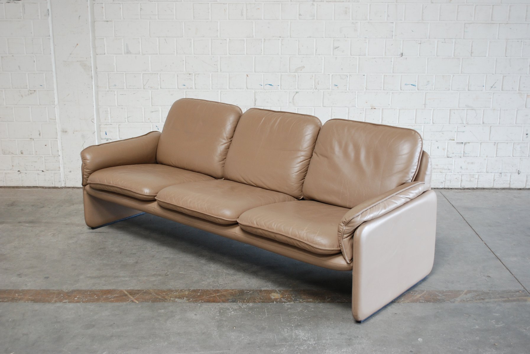 Vintage DS 61 Leather Sofa and Lounge Chair from De Sede for sale