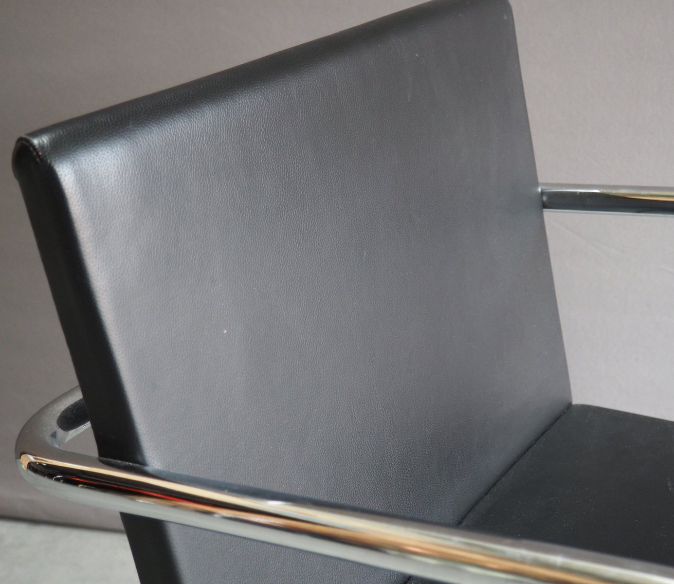 Mies Brno Chair chrome and leather brno chairmies van der rohe for knoll Mies Brno Chair chrome and leather brno chairmies van der rohe for knoll