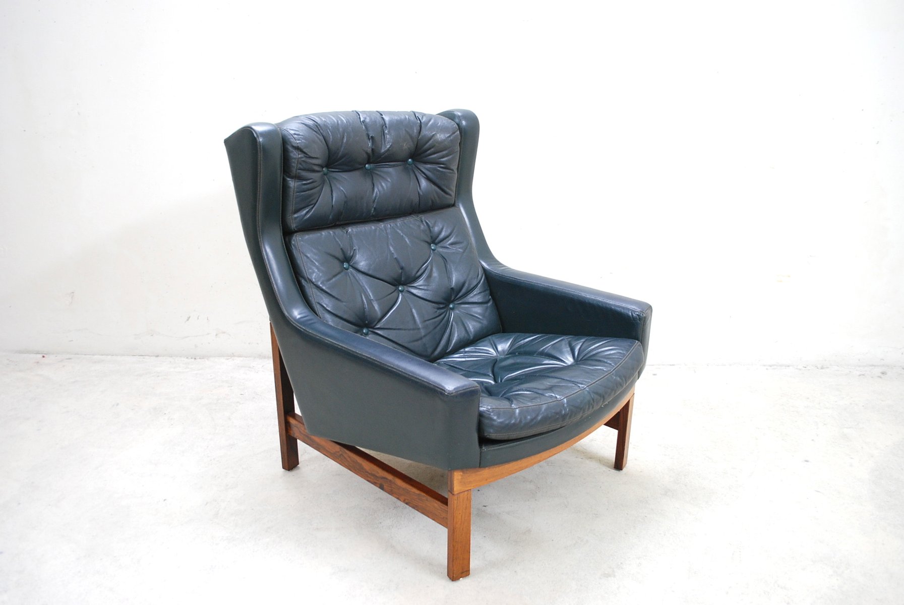 green rosewood wingback lounge chair 1975 18