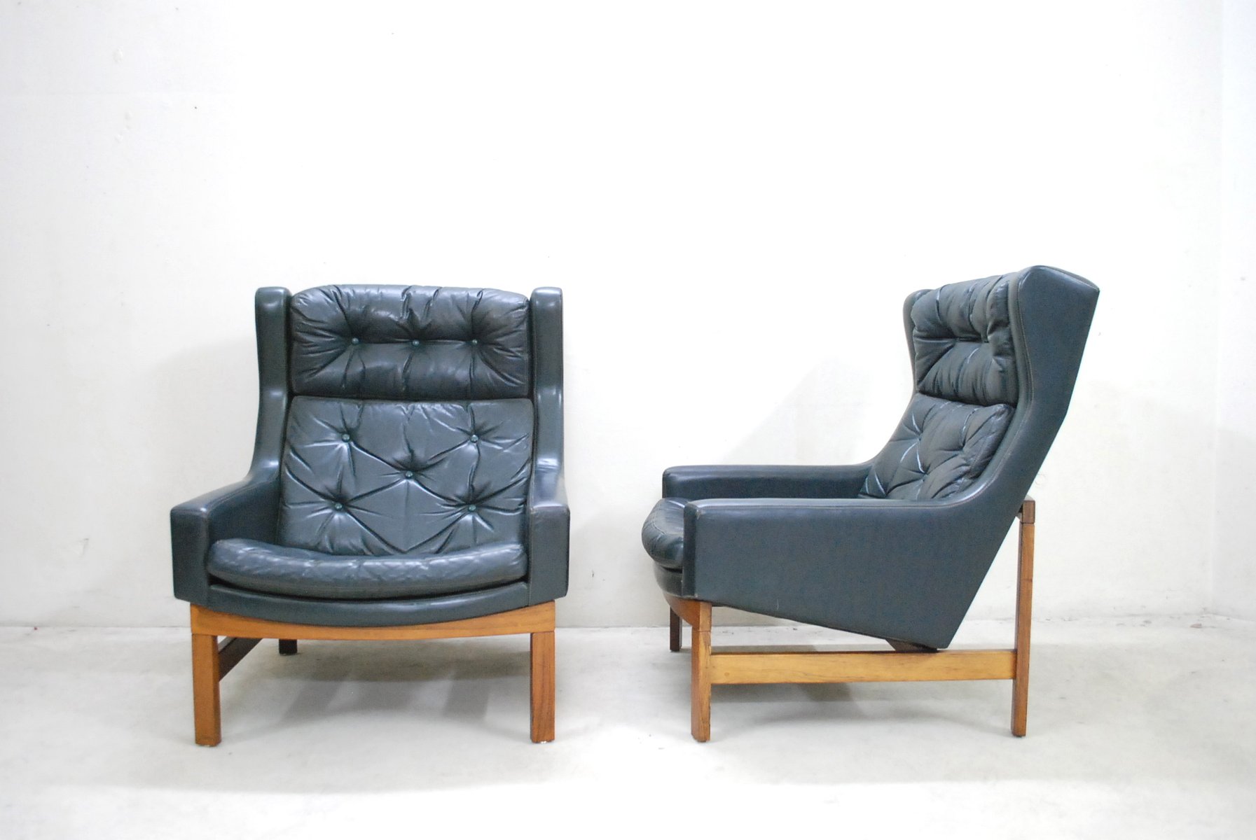 green rosewood wingback lounge chair 1975 29