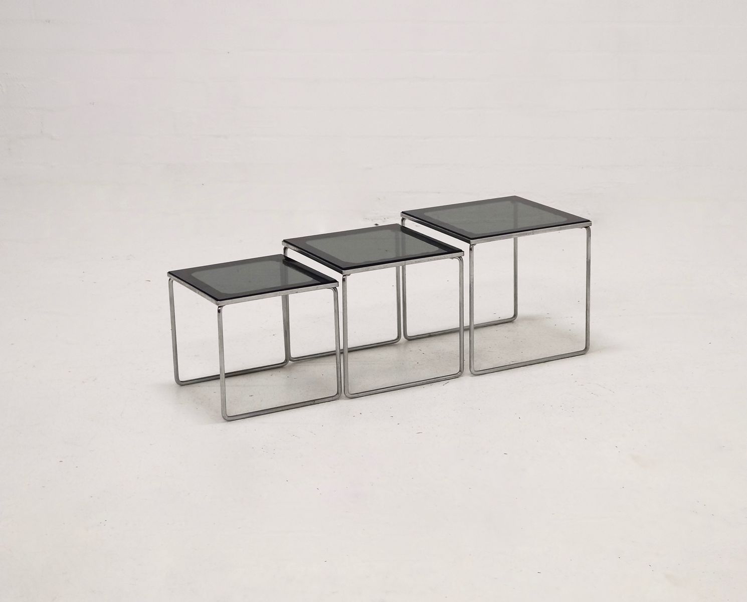 Midcentury Chrome And Smoked Glass Nesting Tables S Set Of - Midcentury Chrome And Smoked Glass Nesting Tables S Set Of midcentury chrome and smoked glass nesting tables s set of - midcentury chrome and smoked glass nesting tables s set of