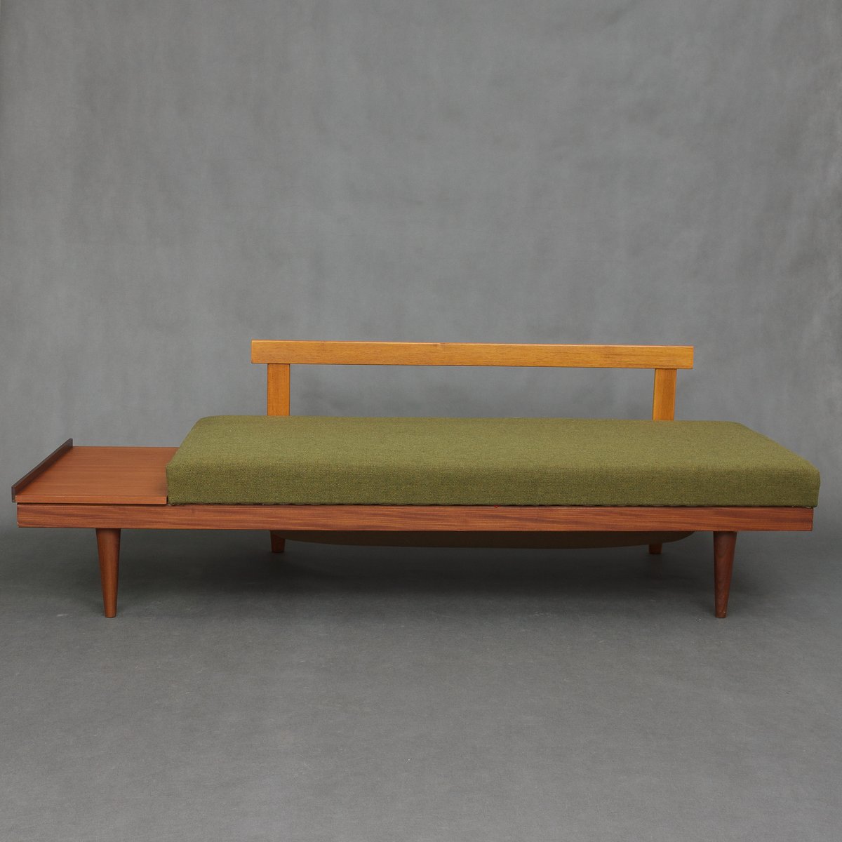 Daybeds with Side Table by Ingmar Relling for Swane Norway, Set of 2