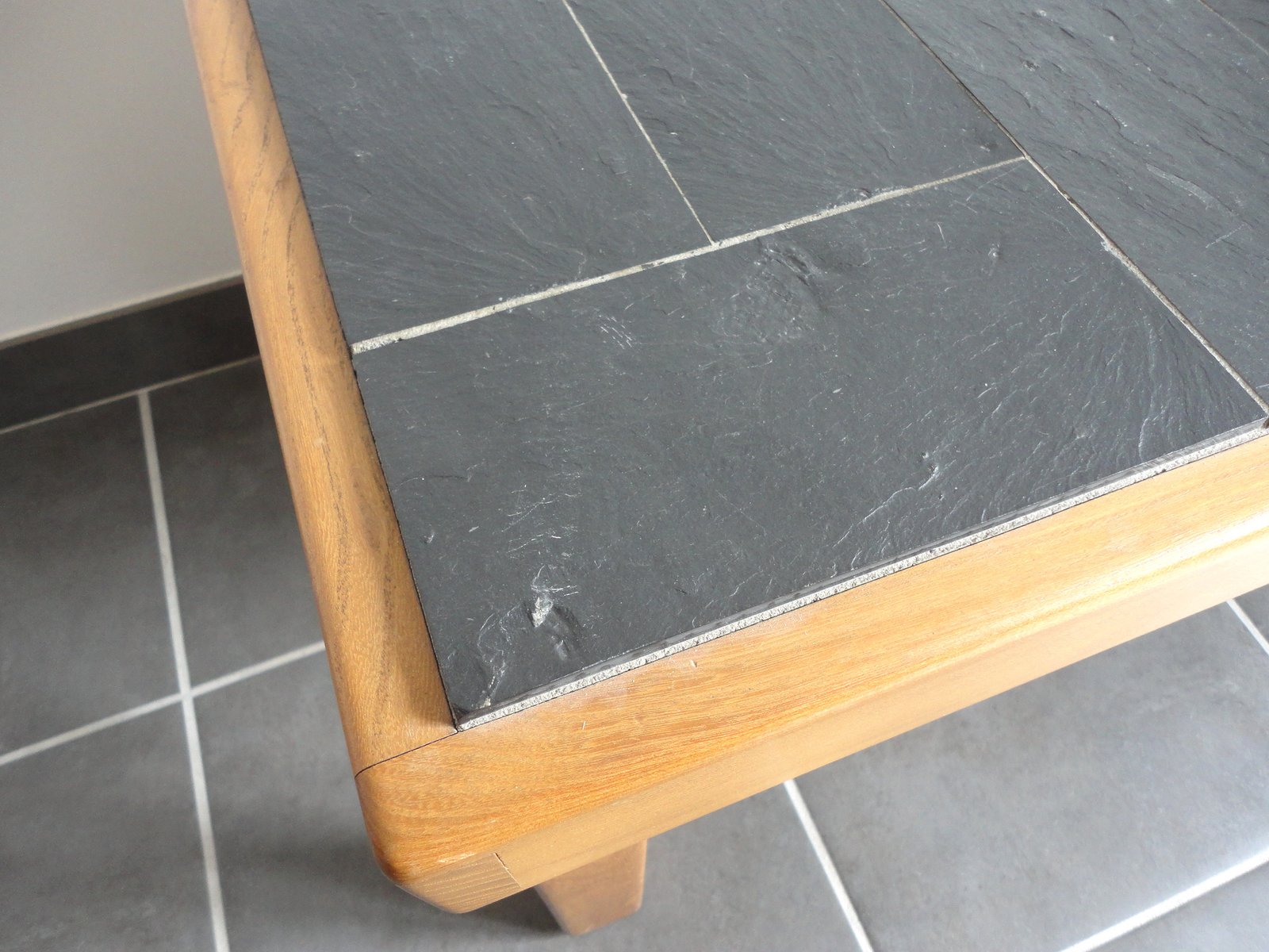 Table basse en orme & ardoise de regain, france, 1970s en vente ...