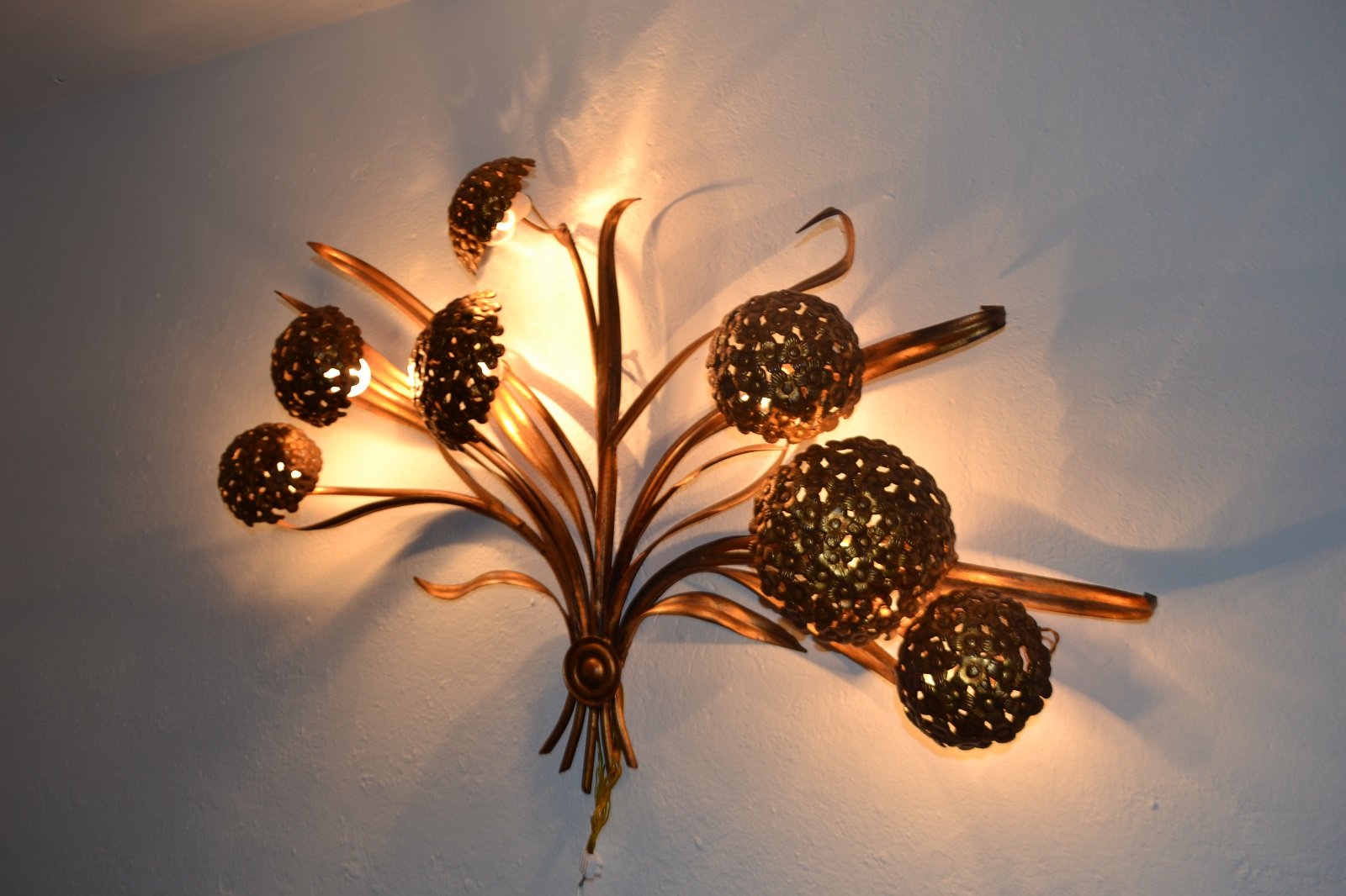 Large Vintage Floral Wall Light, 1970s for sale at Pamono