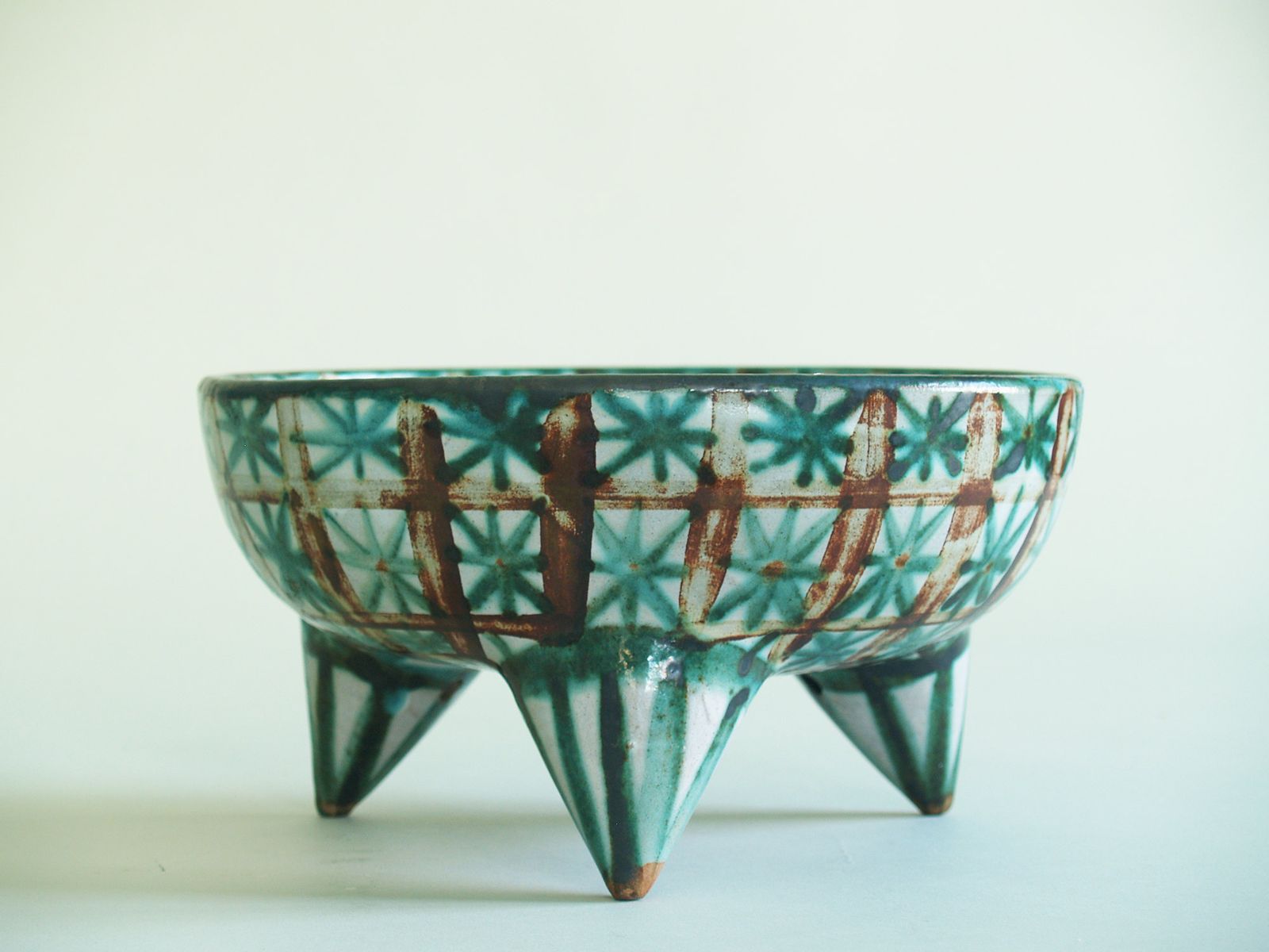 Large French Tripod Bowl by Robert Picault, 1940s for sale at Pamono