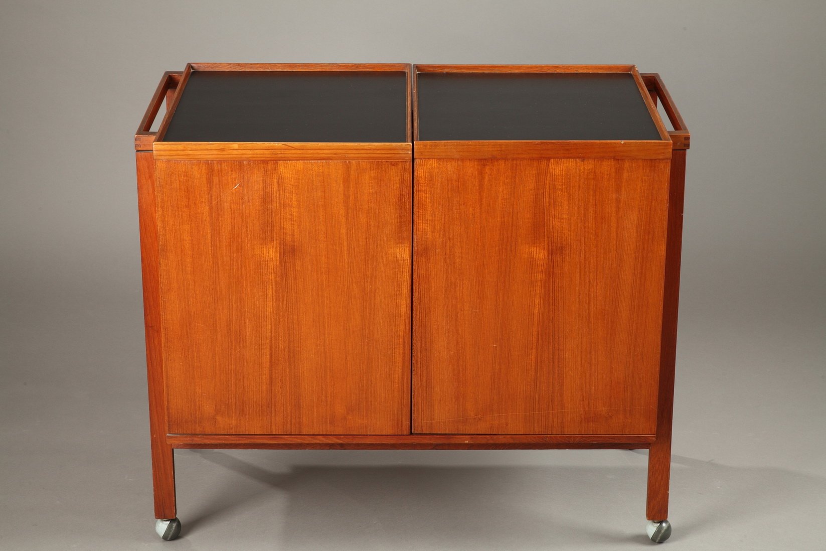 Danish Modern Bar Cart Veneered In Teak By Niels Erik Glasdam - Danish Modern Bar Cart Veneered In Teak By Niels Erik Glasdam Jensen Forvantinge Mobelindustri S danish modern bar cart veneered in teak by niels erik glasdam - danish modern bar cart veneered in teak by niels erik glasdam jensen forvantinge mobelindustri s