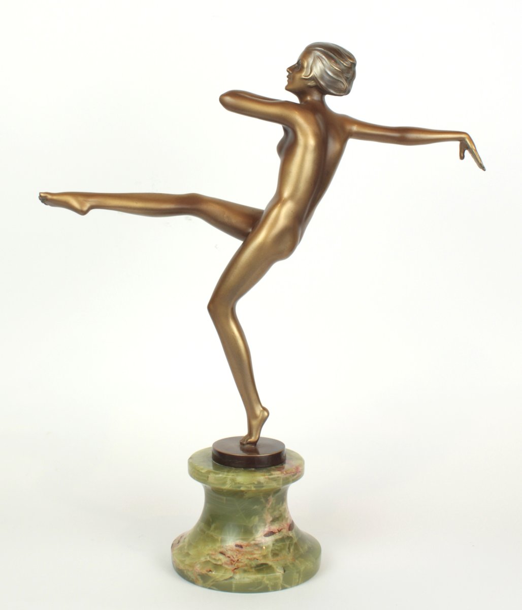 Art Deco Bronze & Onyx Sculpture by Josef Lorenzl, 1930s for sale at Pamono