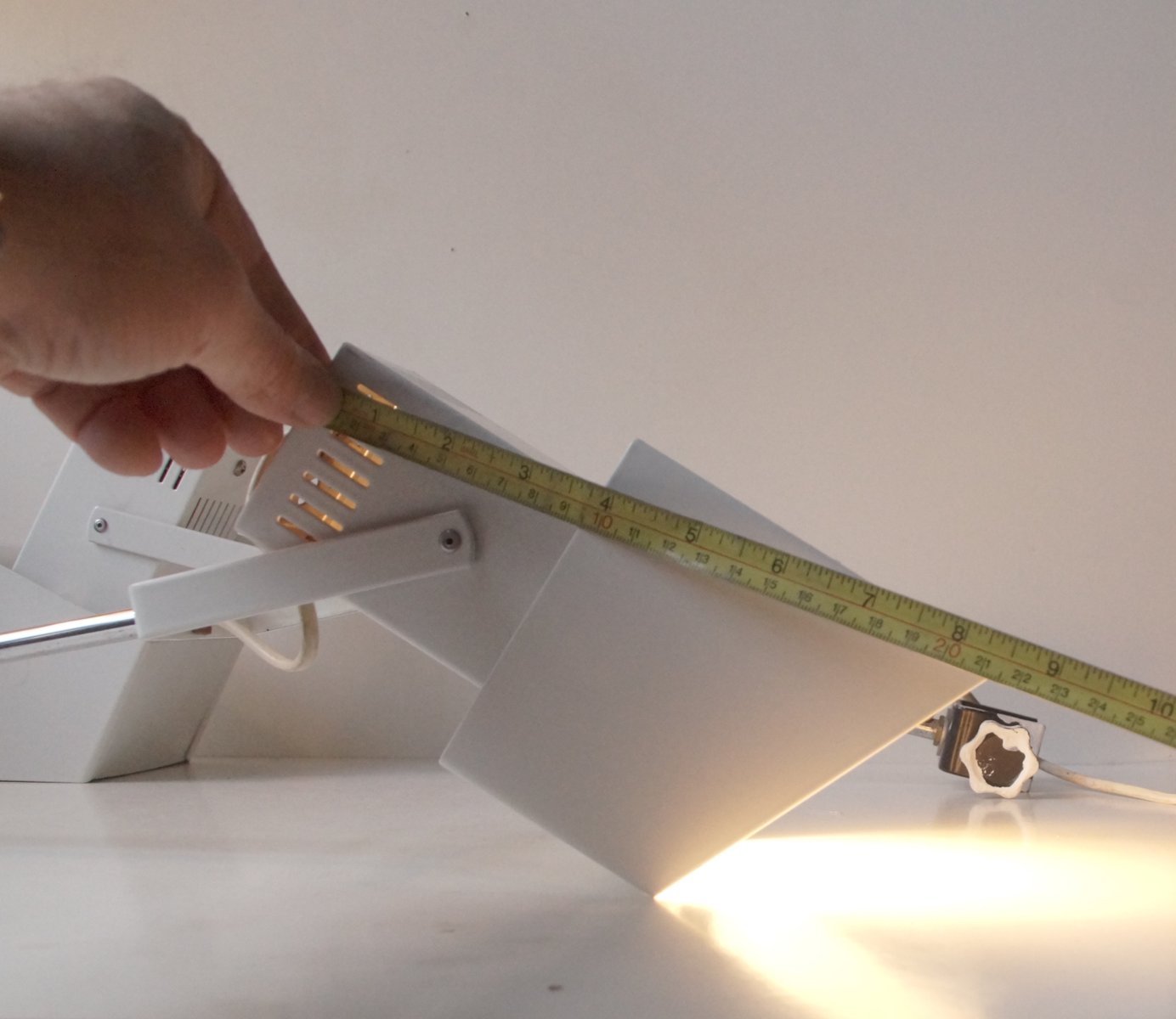 Danish Modernist Adjustable White Wall Lamps, 1970, Set of 2 for sale at Pamono