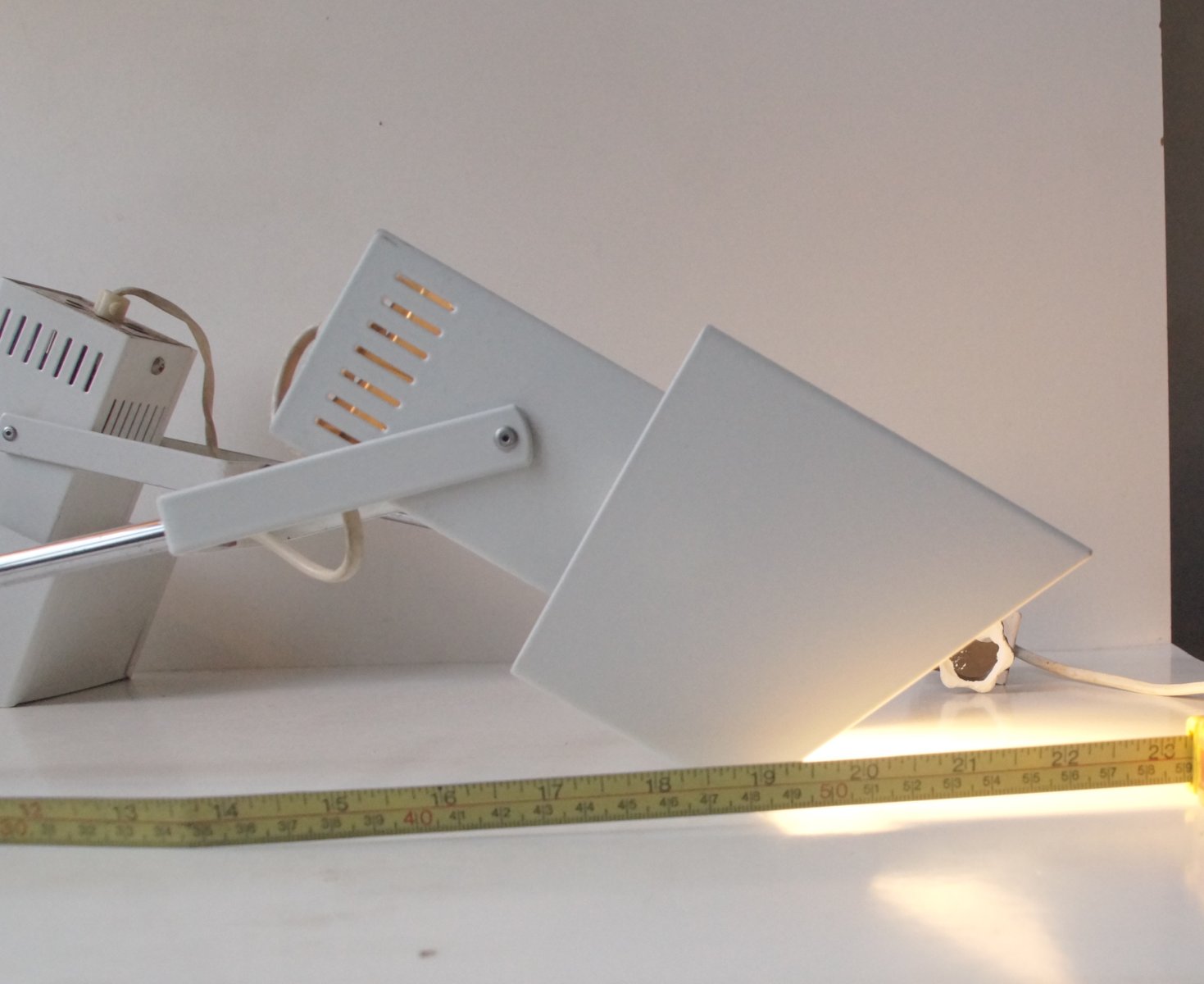 Danish Modernist Adjustable White Wall Lamps, 1970, Set of 2 for sale at Pamono