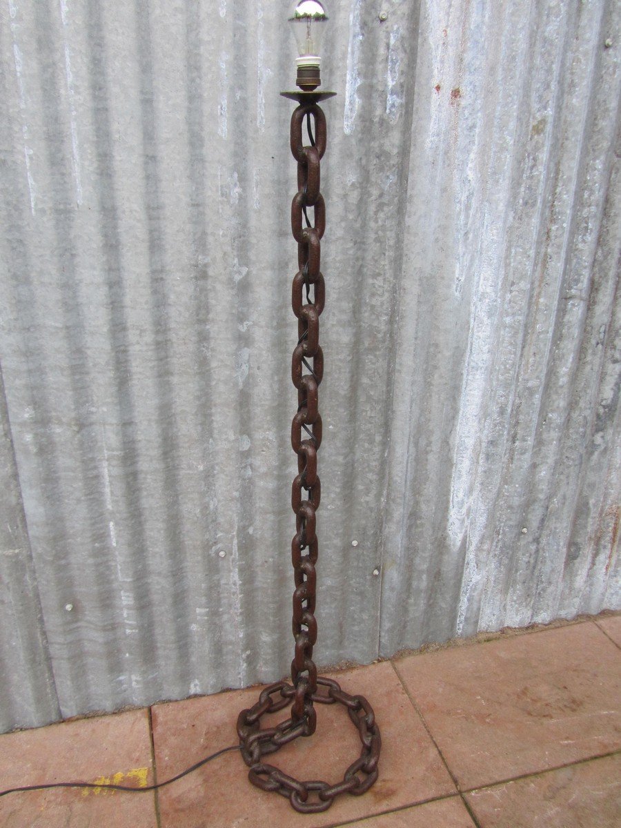 Brutalistische Kettenglied Stehlampe, 1970er bei Pamono kaufen