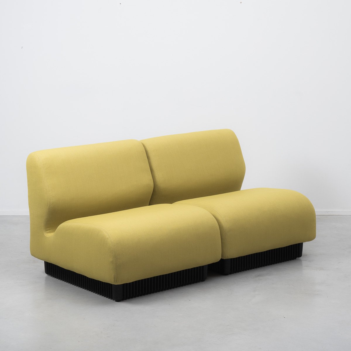 Herman Miller Sofa Bevel Yellow British Modular Sofa By Don Chadwick For Herman Miller 1970s