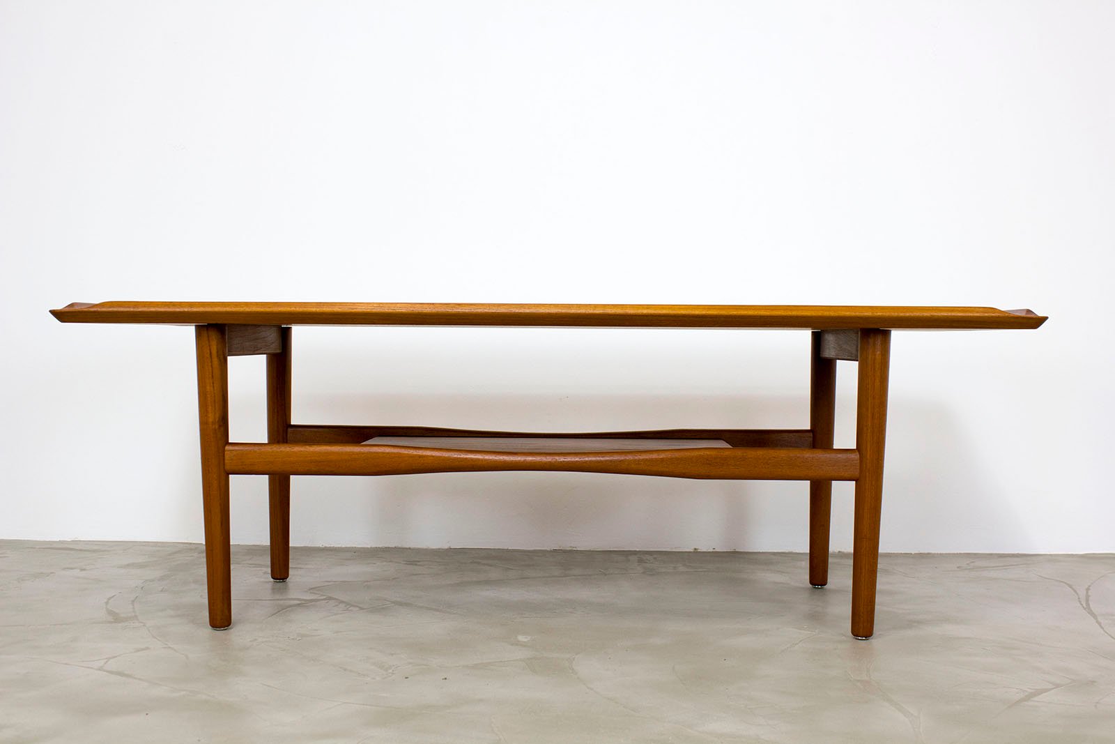 Dänischer teakholz couchtisch mit holz finnen von imha modell ...