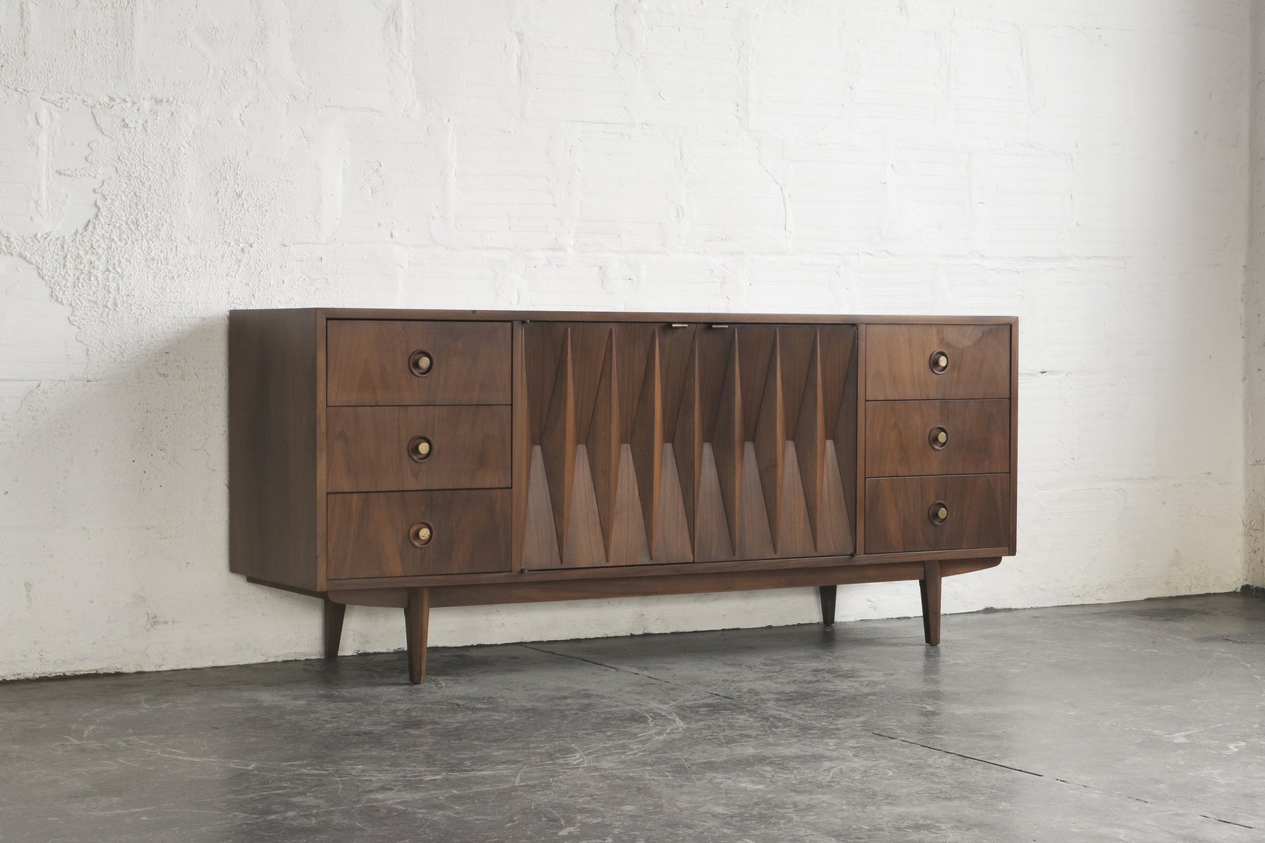 Diamond Front Credenza from American of Martinsville, 1960s for ... - Diamond Front Credenza from American of Martinsville, 1960s