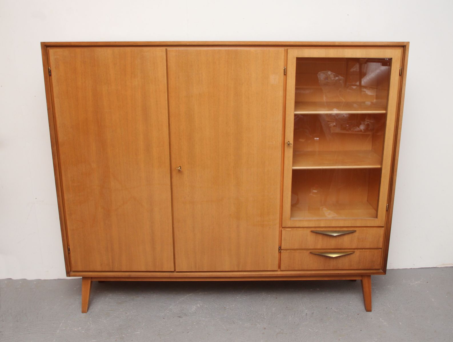 Buffet en Noyer et en Laiton, 1950s en vente sur Pamono