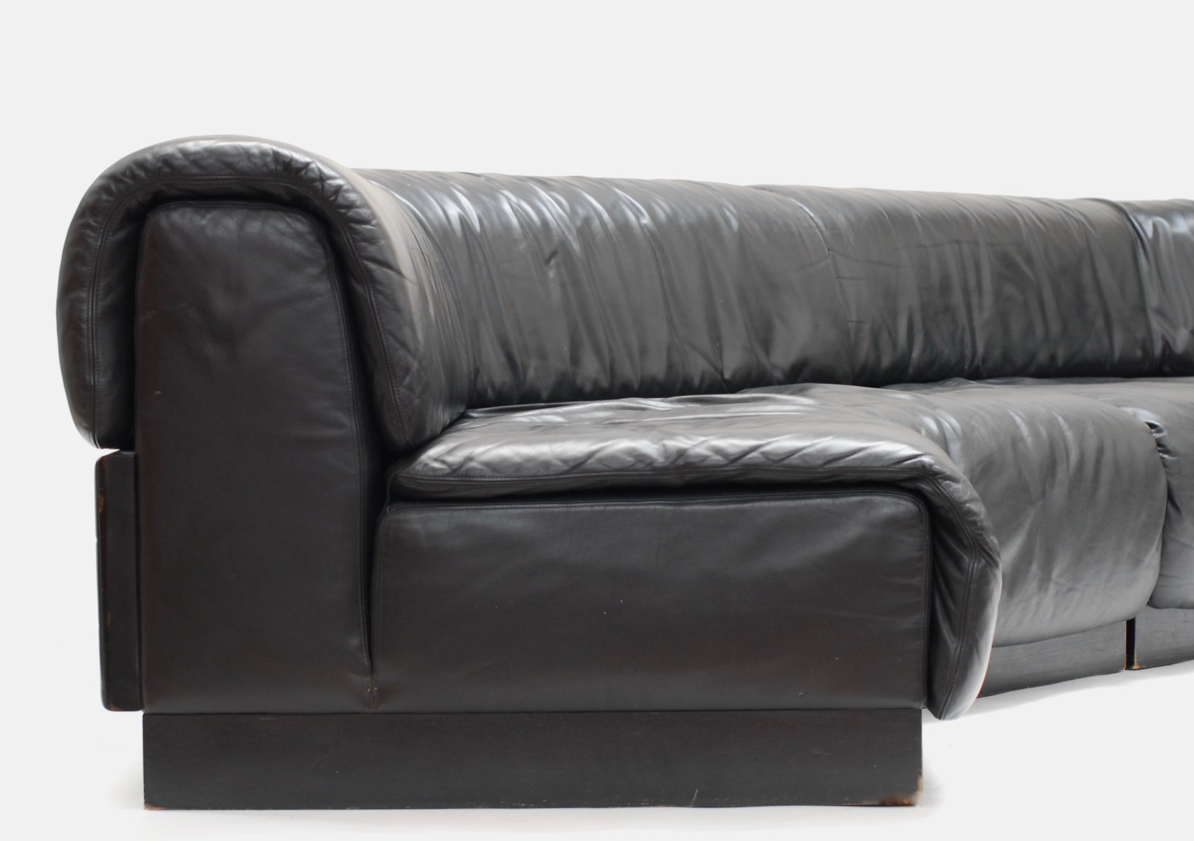 Belgian Curved Low Leather Sofa 1970s for sale at Pamono