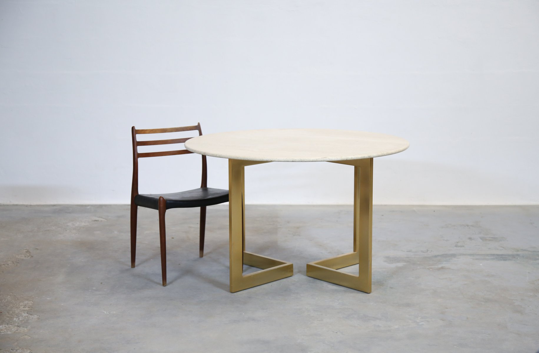 Vintage Italian Travertine Round Dining Table 1970s For At Vintage Italian Travertine Round Dining Table 1970s