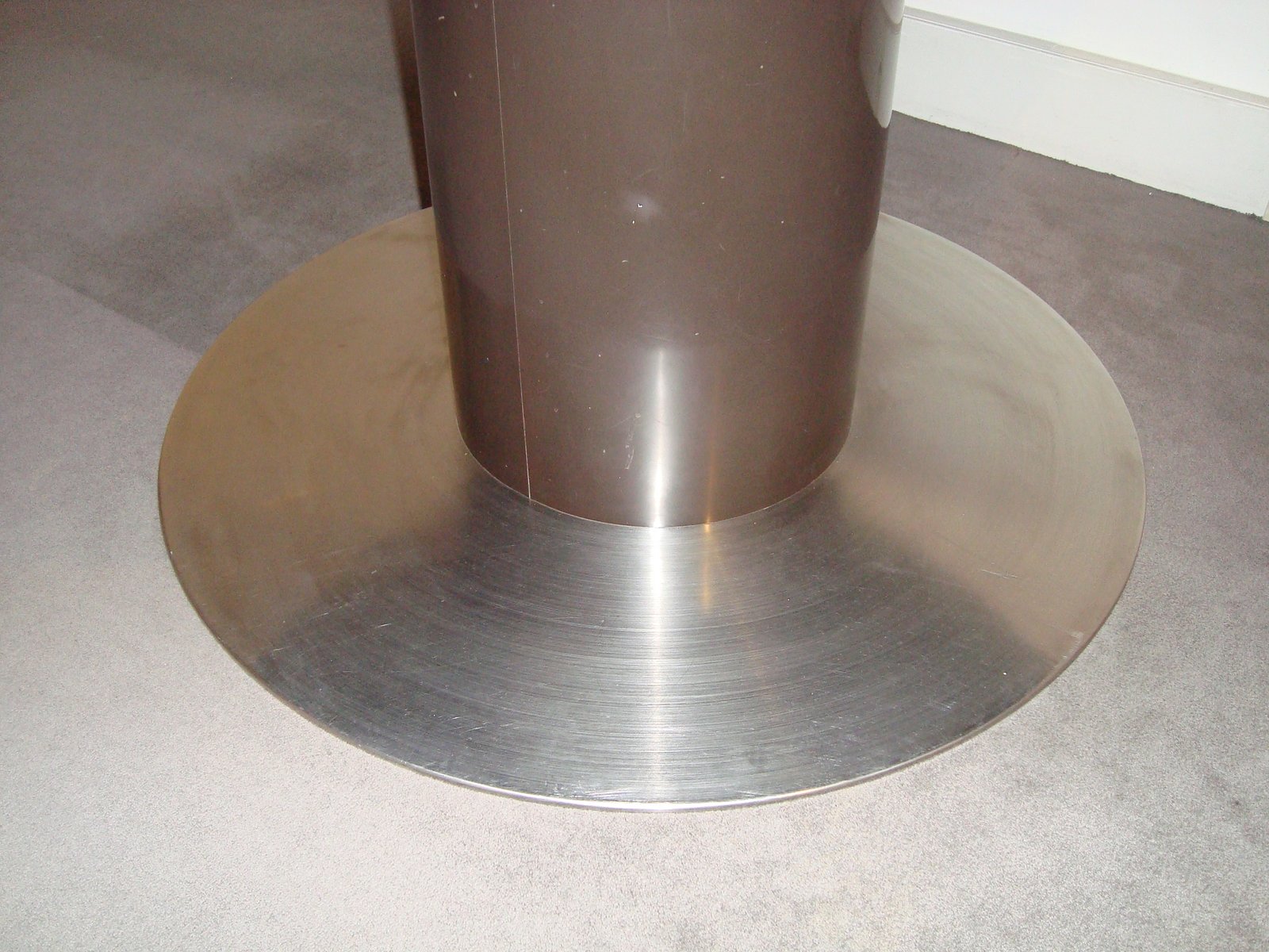 Brown Round Table By Mario Sabot 1970s For At Pamono Per Piece