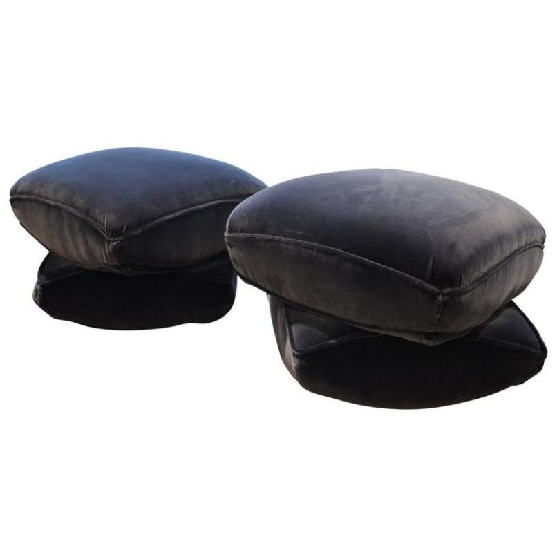 Französische blaue samt hocker 1960er 2er set bei pamono kaufen