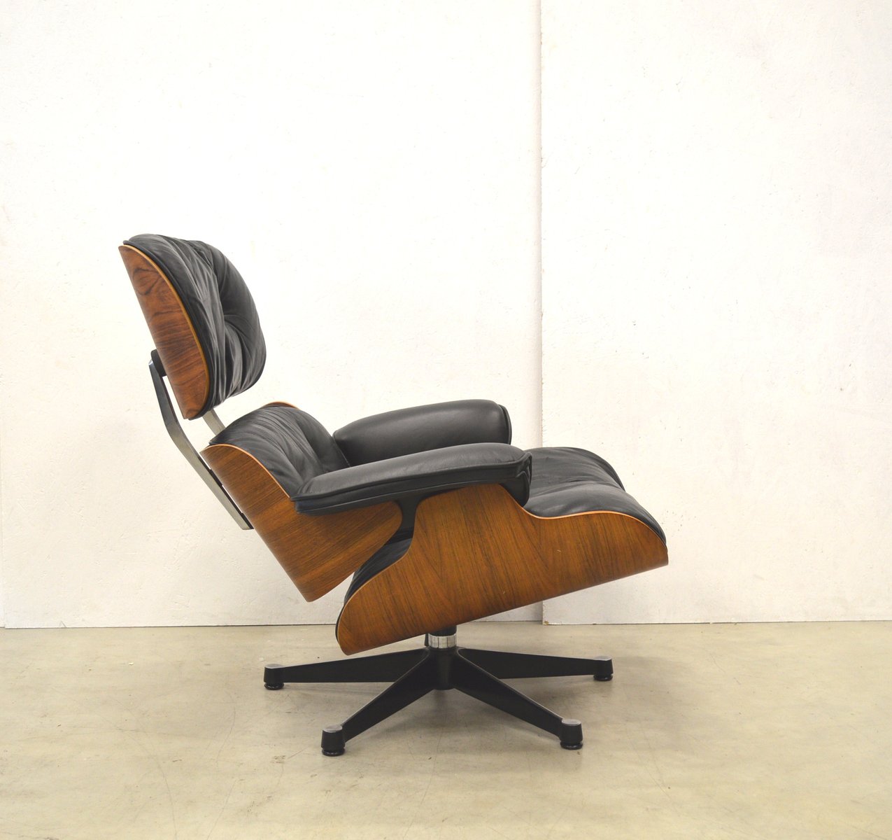 Vintage Rosewood Lounge Chair By Charles Ray Eames For Herman - Vintage Rosewood Lounge Chair By Charles Ray Eames For Herman Millers vintage rosewood lounge chair by charles ray eames for herman - vintage rosewood lounge chair by charles ray eames for herman millers