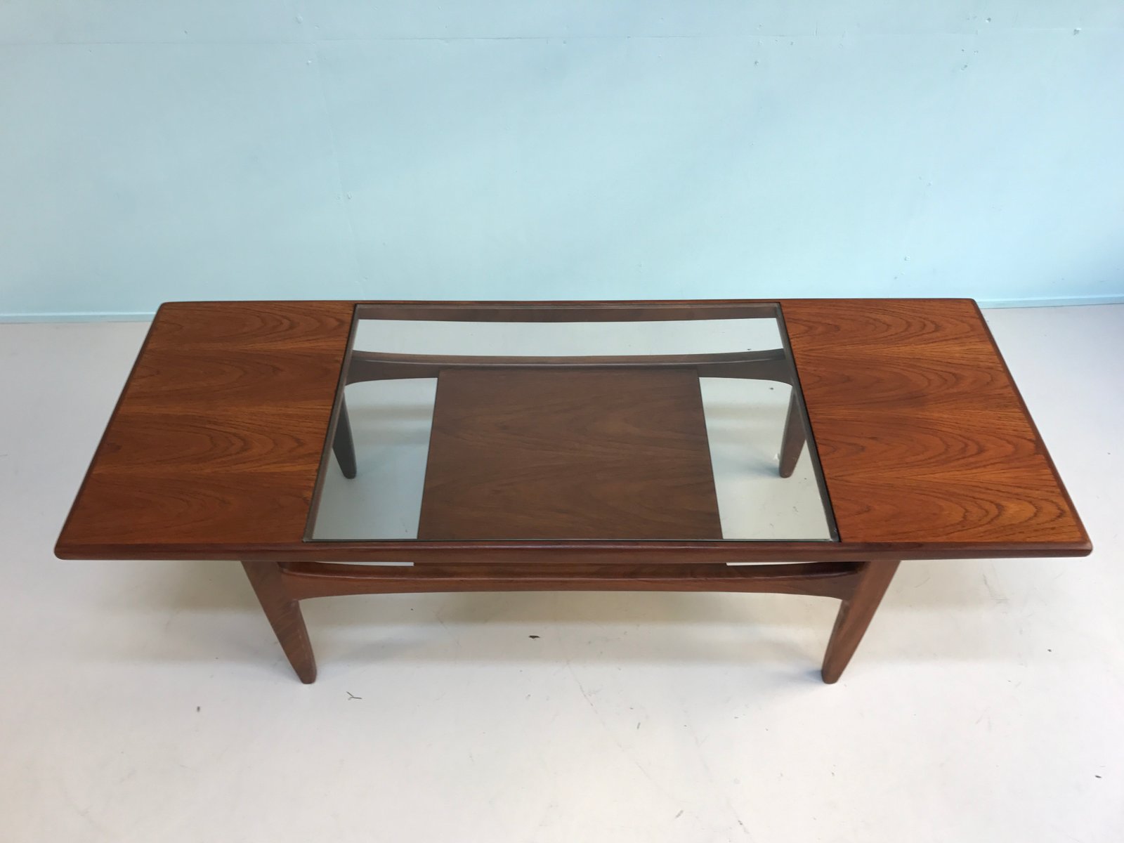 Teakholz Tisch Glas sdatec.com