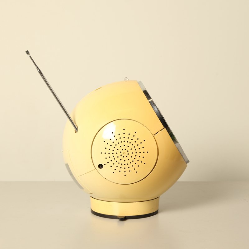 Vintage Ball Radio from Weltron for sale at Pamono