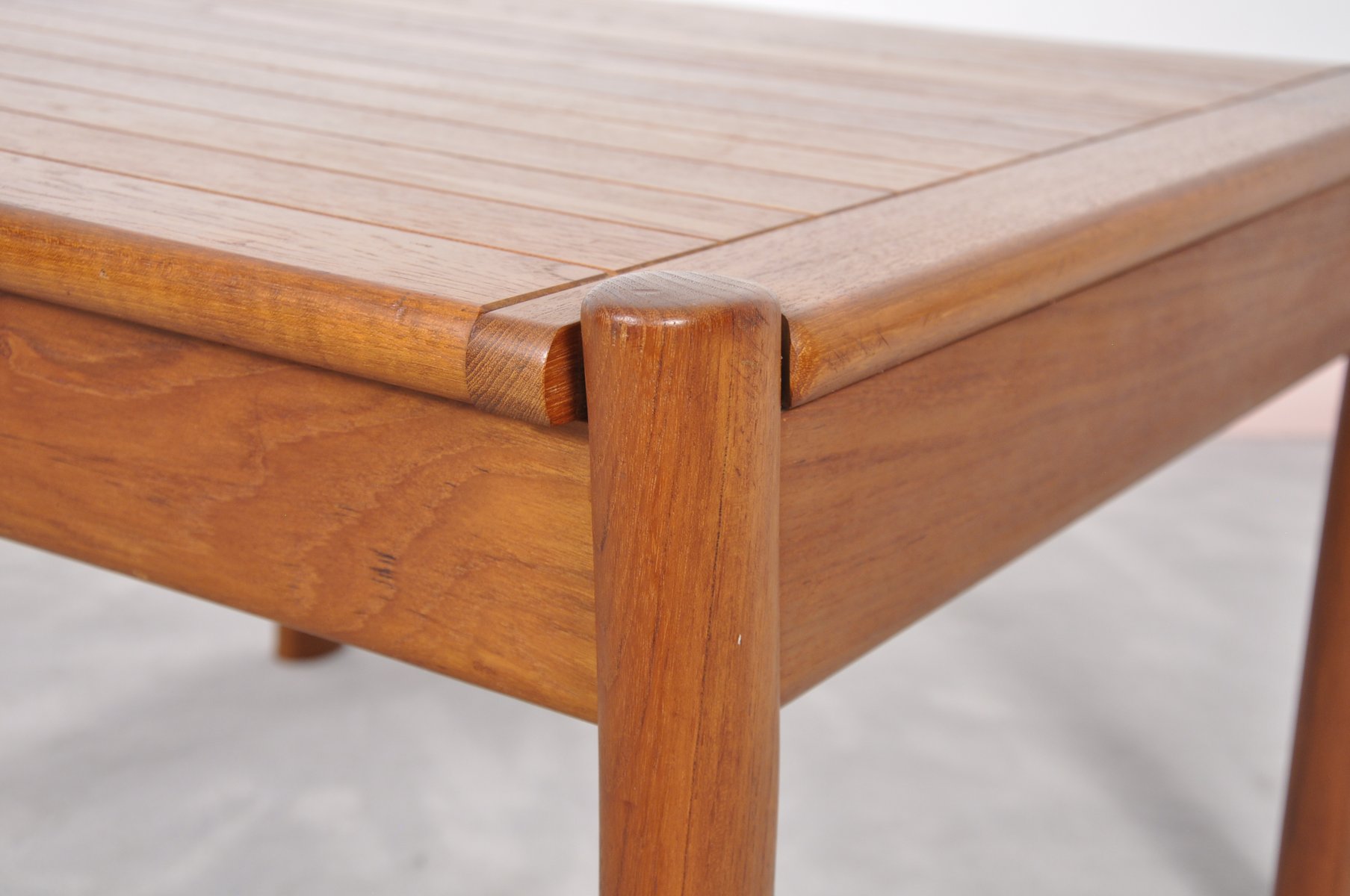 vintage danish teak coffee table with rounded edges for sale at pamono vintage danish teak coffee table with rounded edges for sale at pamono