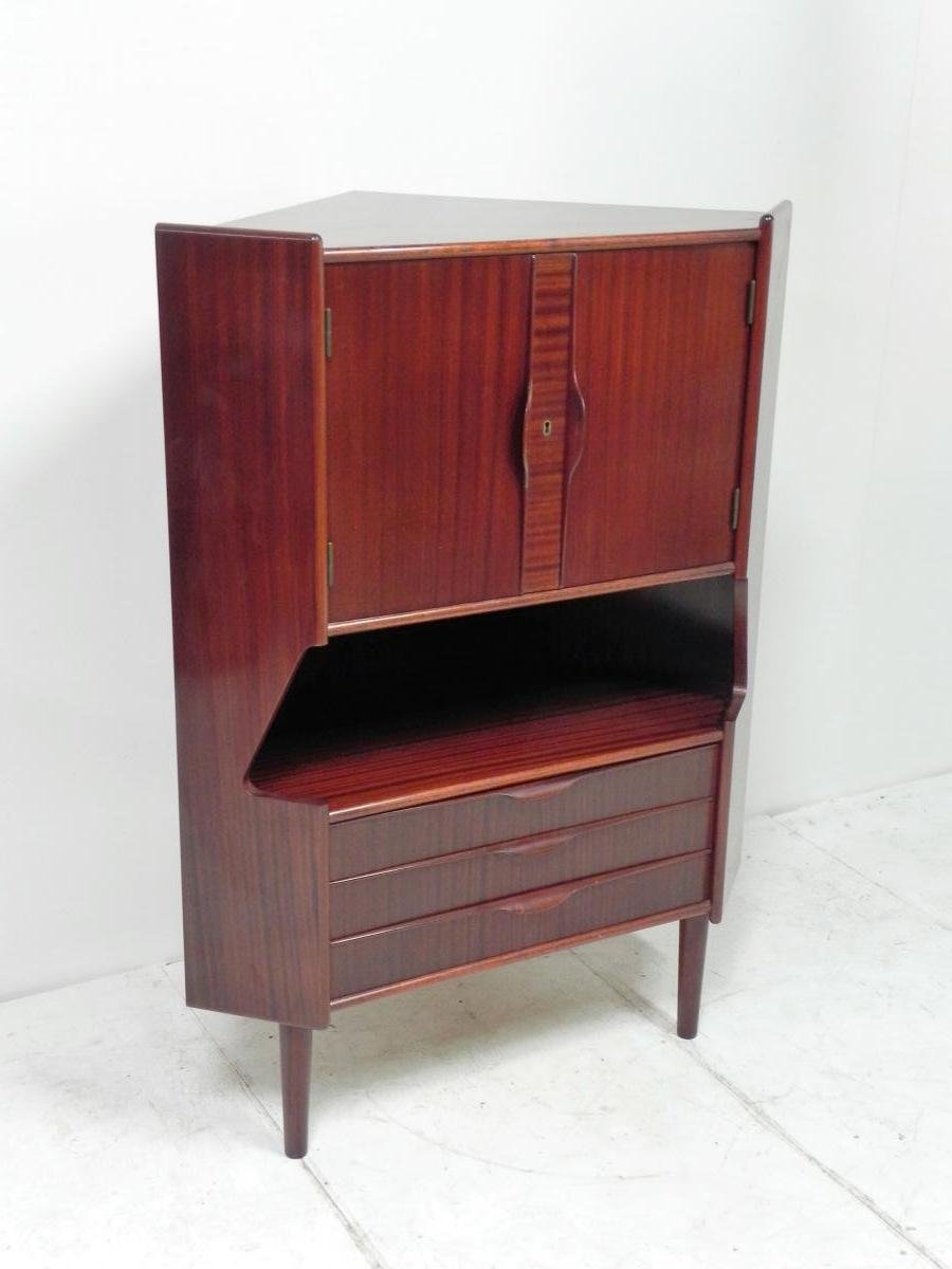 Vintage Corner Cabinet 109
