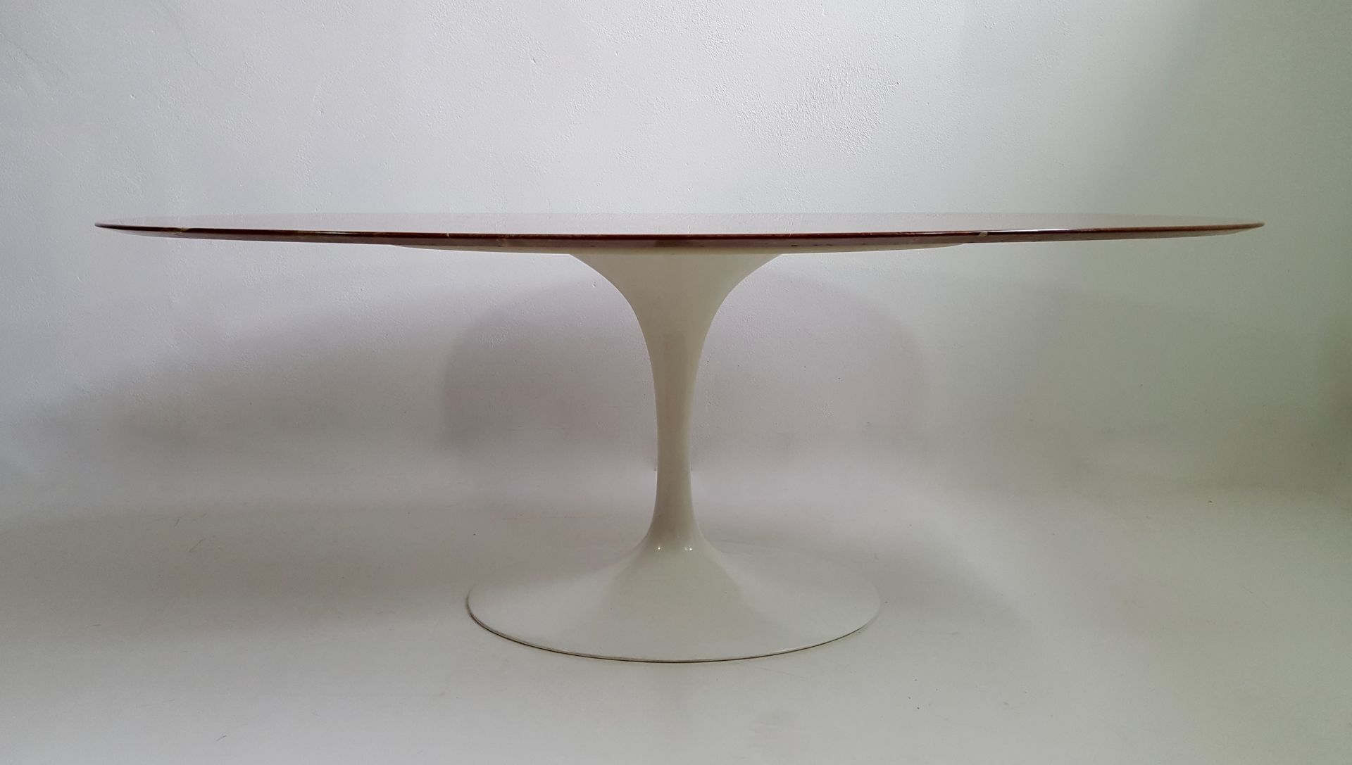 Ovaler Esstisch aus Rotem Marmor von Eero Saarinen für Knoll, 1970er bei Pamo Knoll Esstisch Marmor ~ Ovaler Esstisch aus Rotem Marmor von Eero Saarinen für Knoll, 1970er bei Pamo
