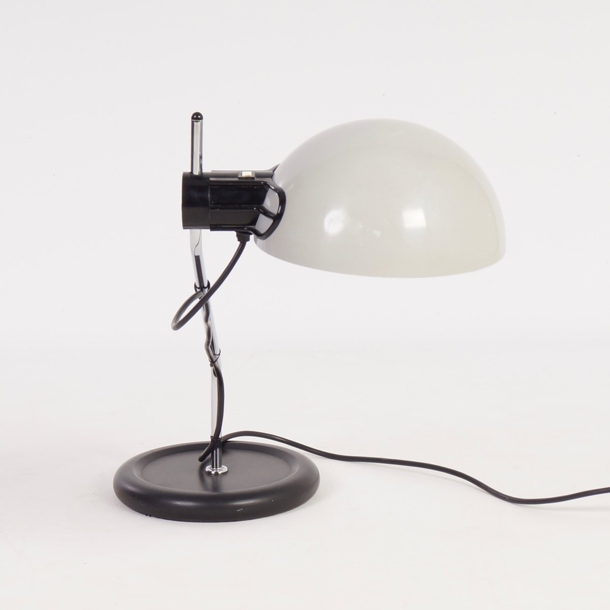 Vintage White Lamp 78