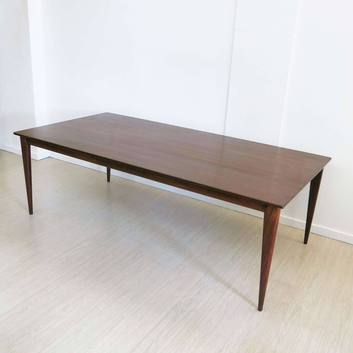 grande table de salle manger en palissandre danemark en for grande table a manger - Grande Table Salle A Manger 2 grande table de salle manger en palissandre danemark en for grande table a manger - Grande Table Salle A Manger 2