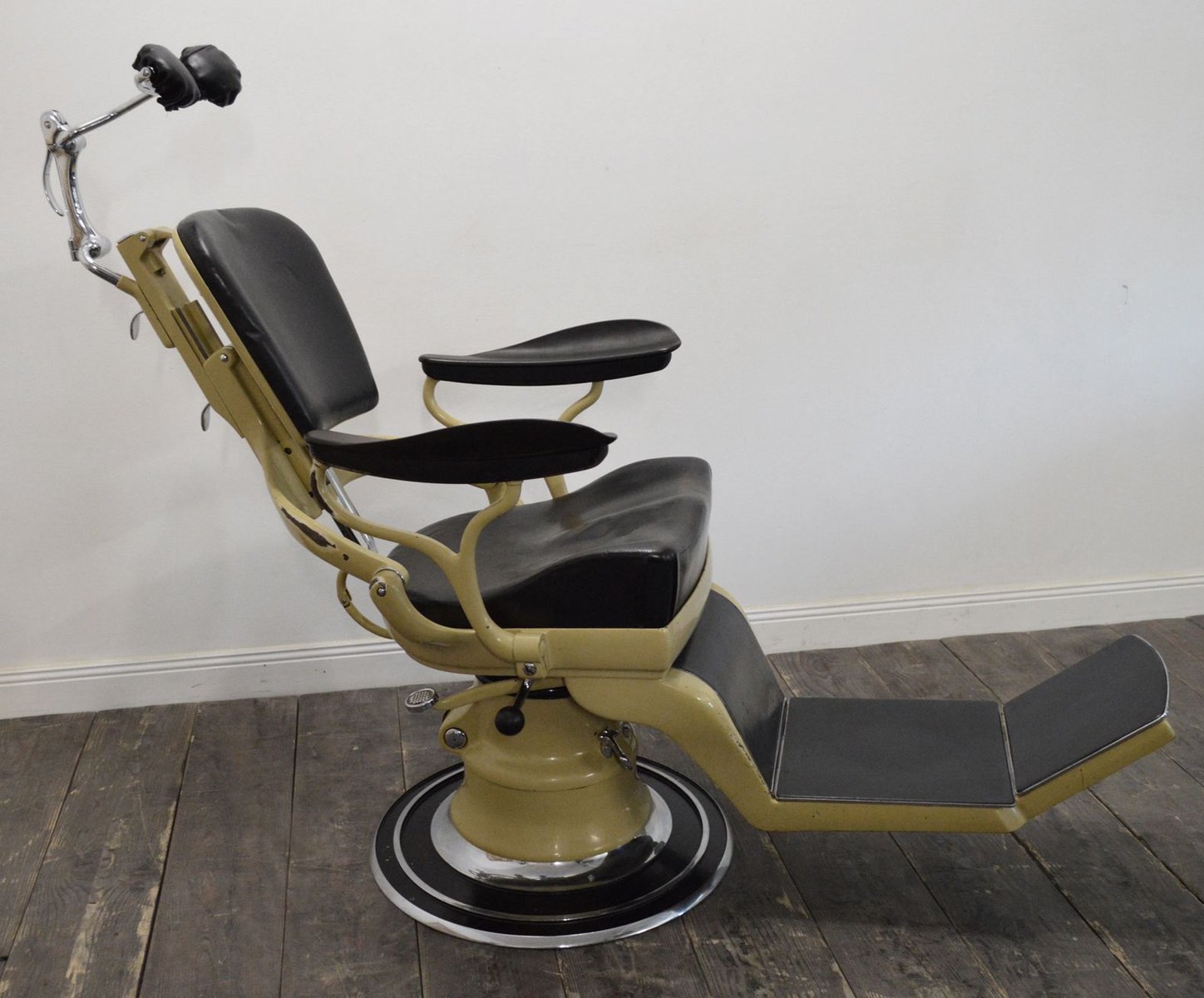 Chaise de Dentiste Vintage de Sterling en vente sur Pamono