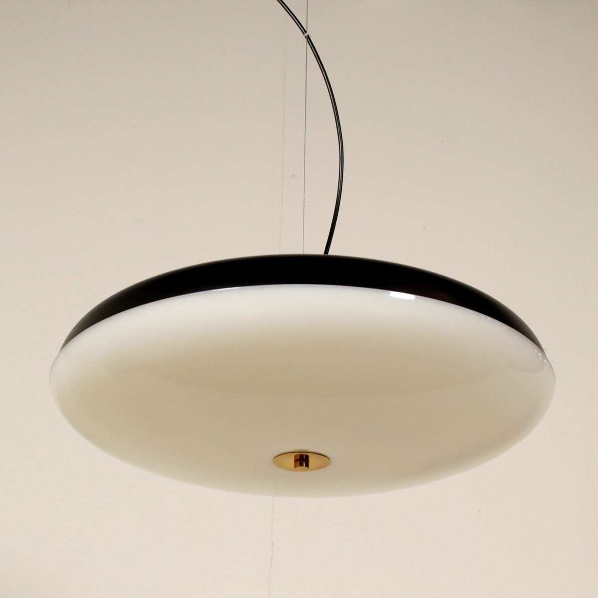 suspension plexiglas