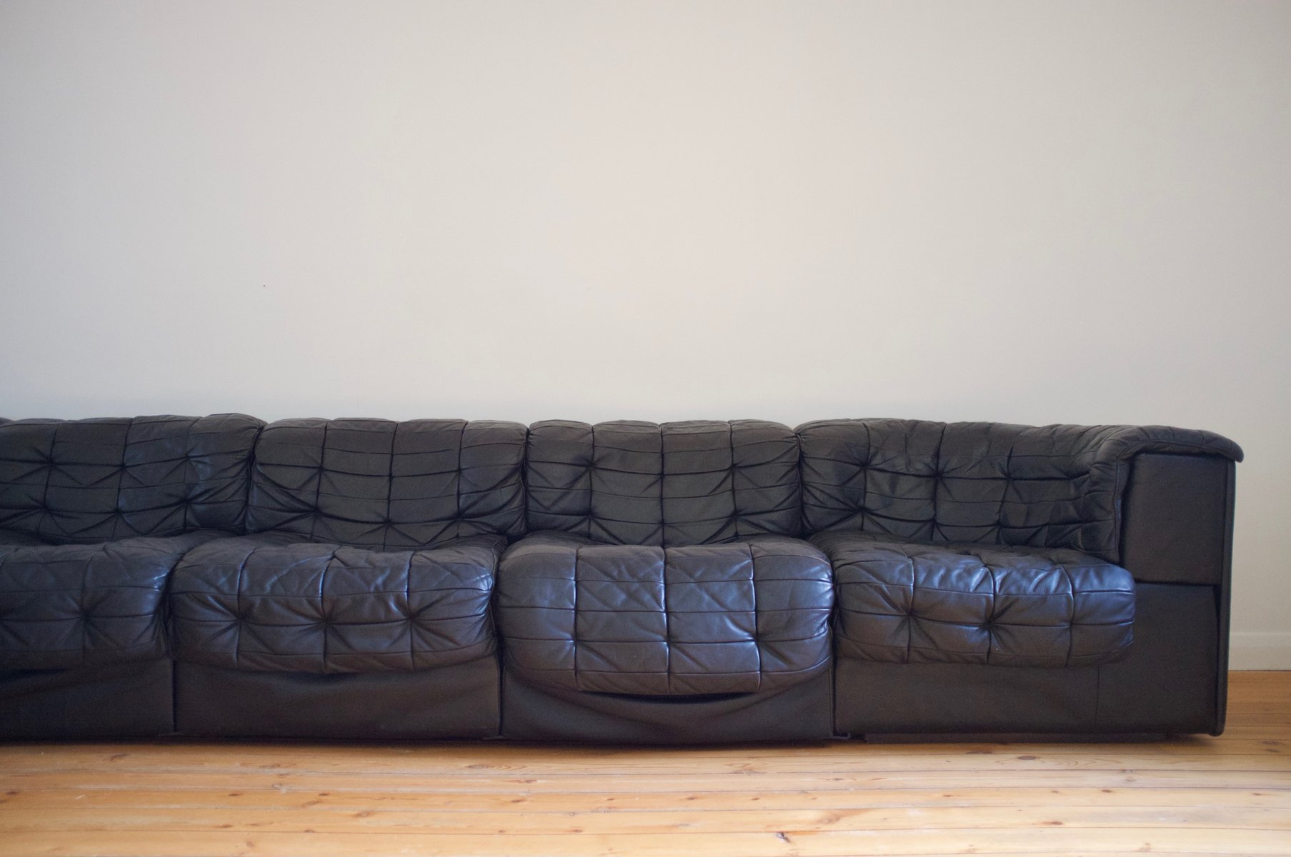 Modular Black Leather Sofa from de Sede 1970s for sale at Pamono