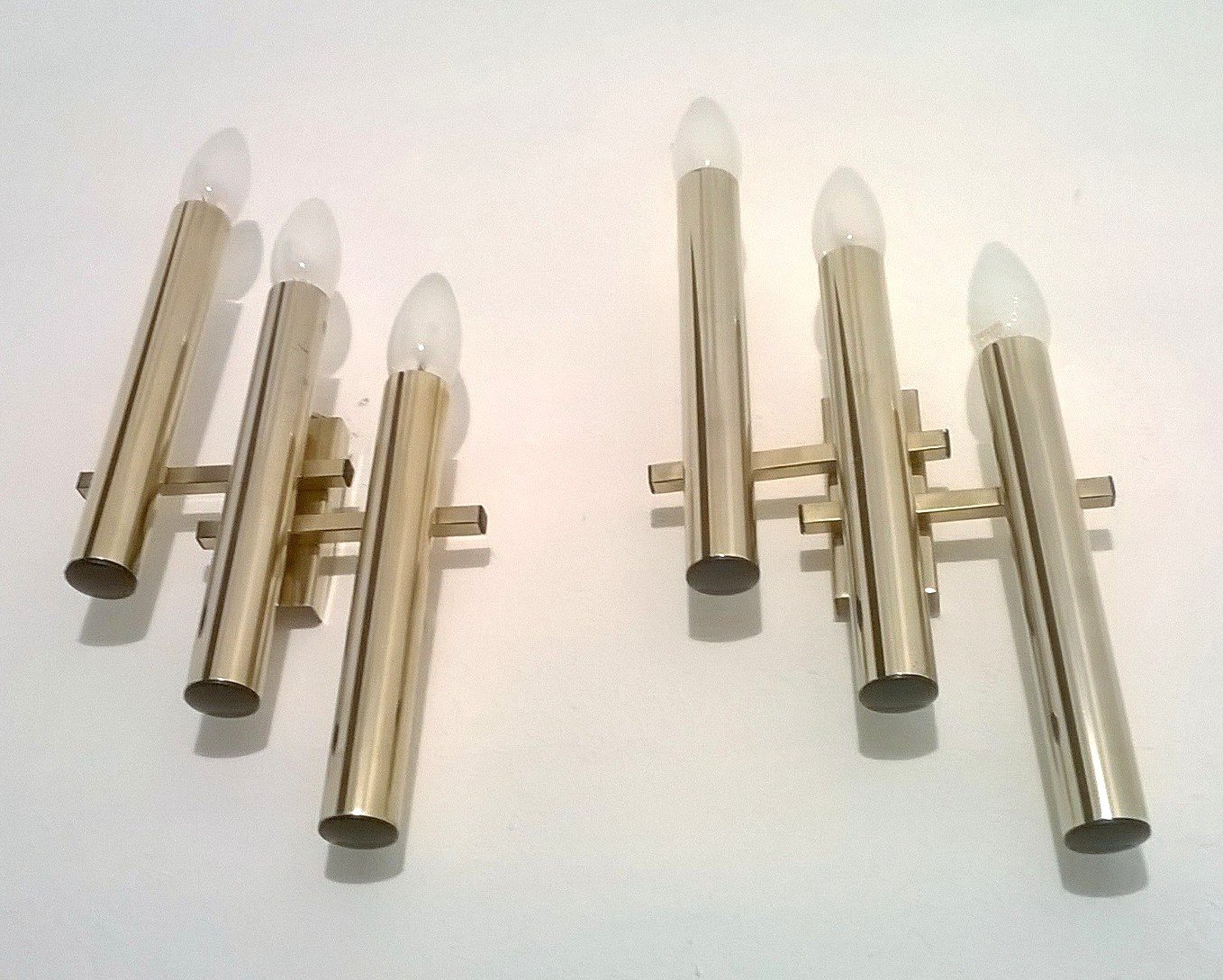 Italian Brass Wall Lights, 1970s, Set of 2 for sale at Pamono