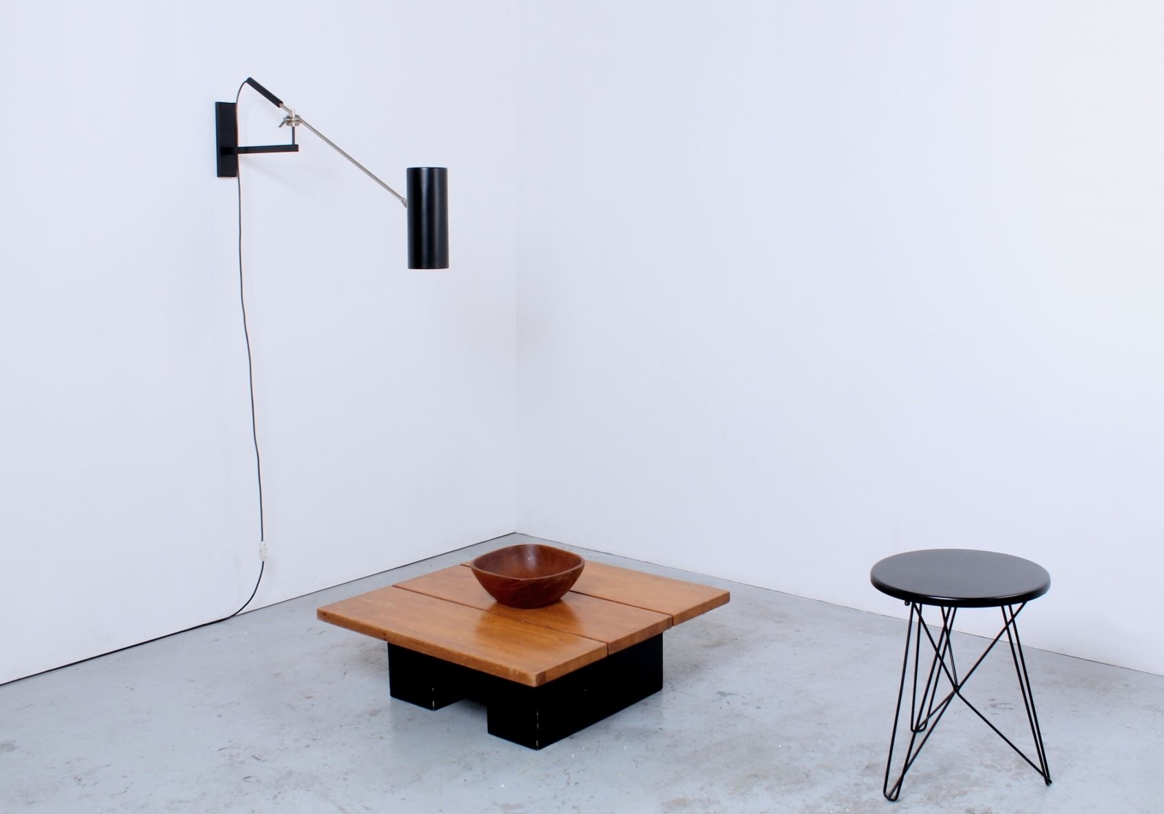Vintage Model 7112 Black Balance Weight Wall Light by J J M Vintage Model 7112 Black Balance Weight Wall Light by J J M