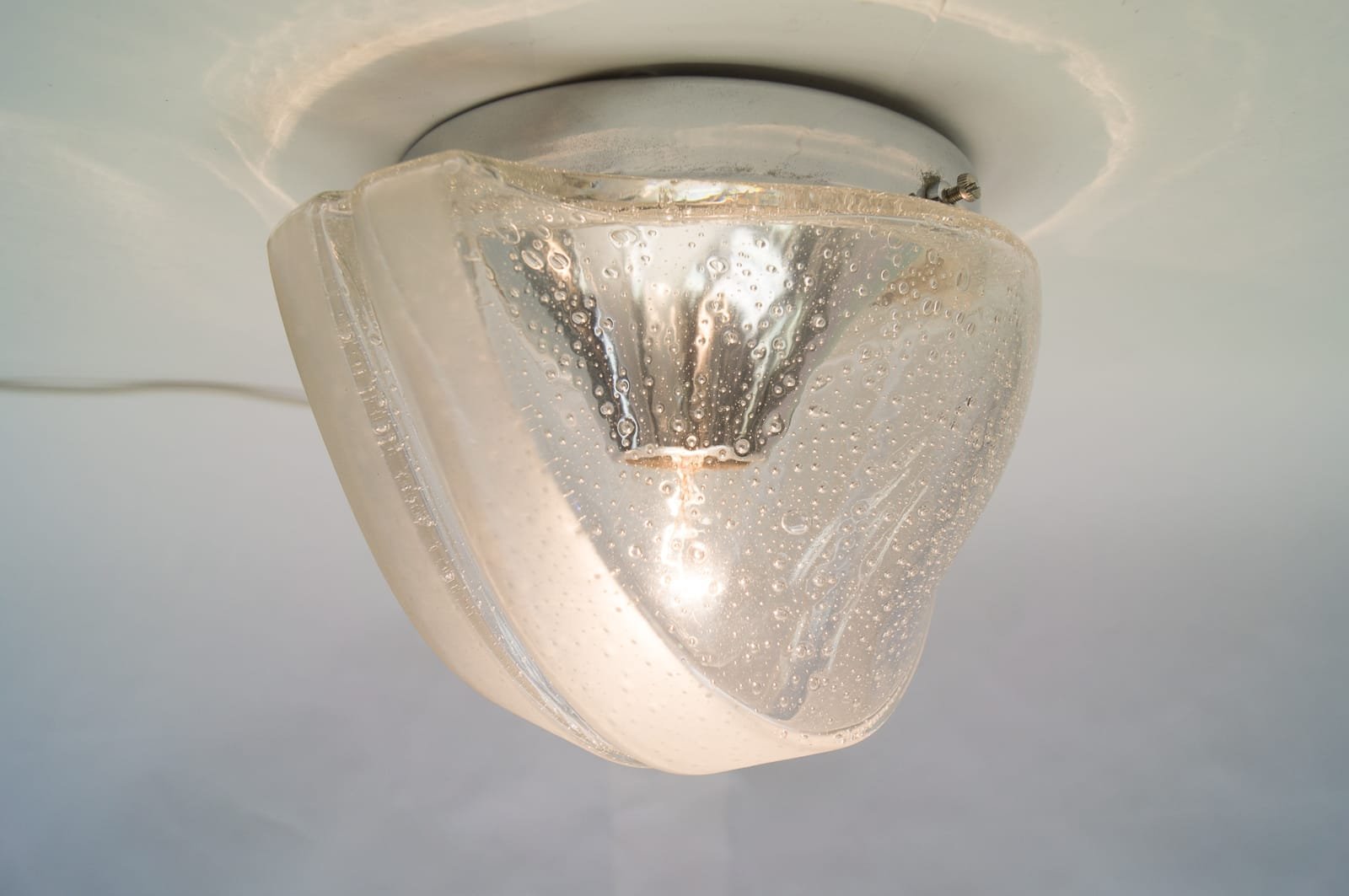 Small Frosted Glass Wall Lights, 1960s, Set of 2 for sale at Pamono