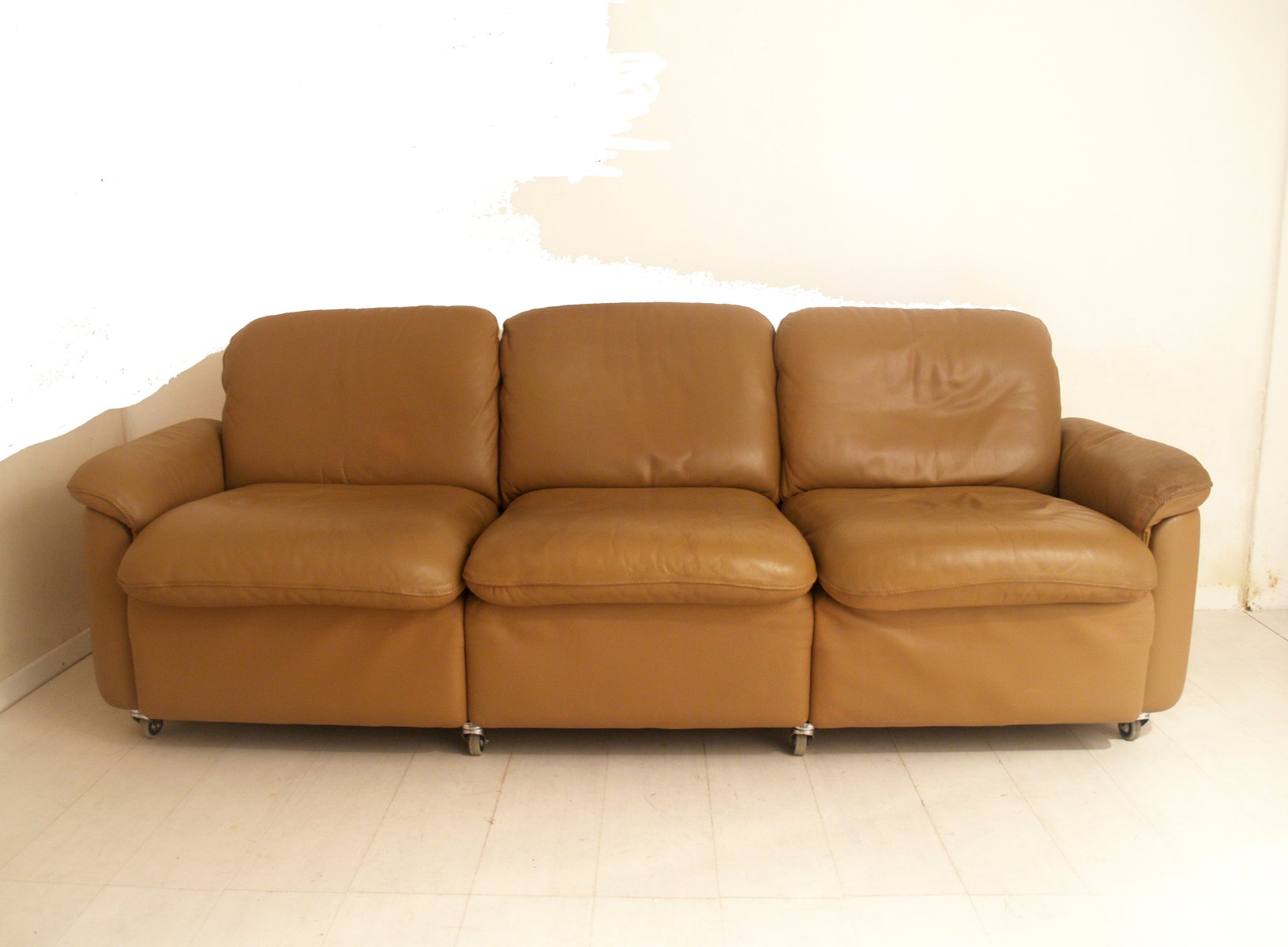 Vintage Leather Three Seater Sofa from de Sede for sale at Pamono