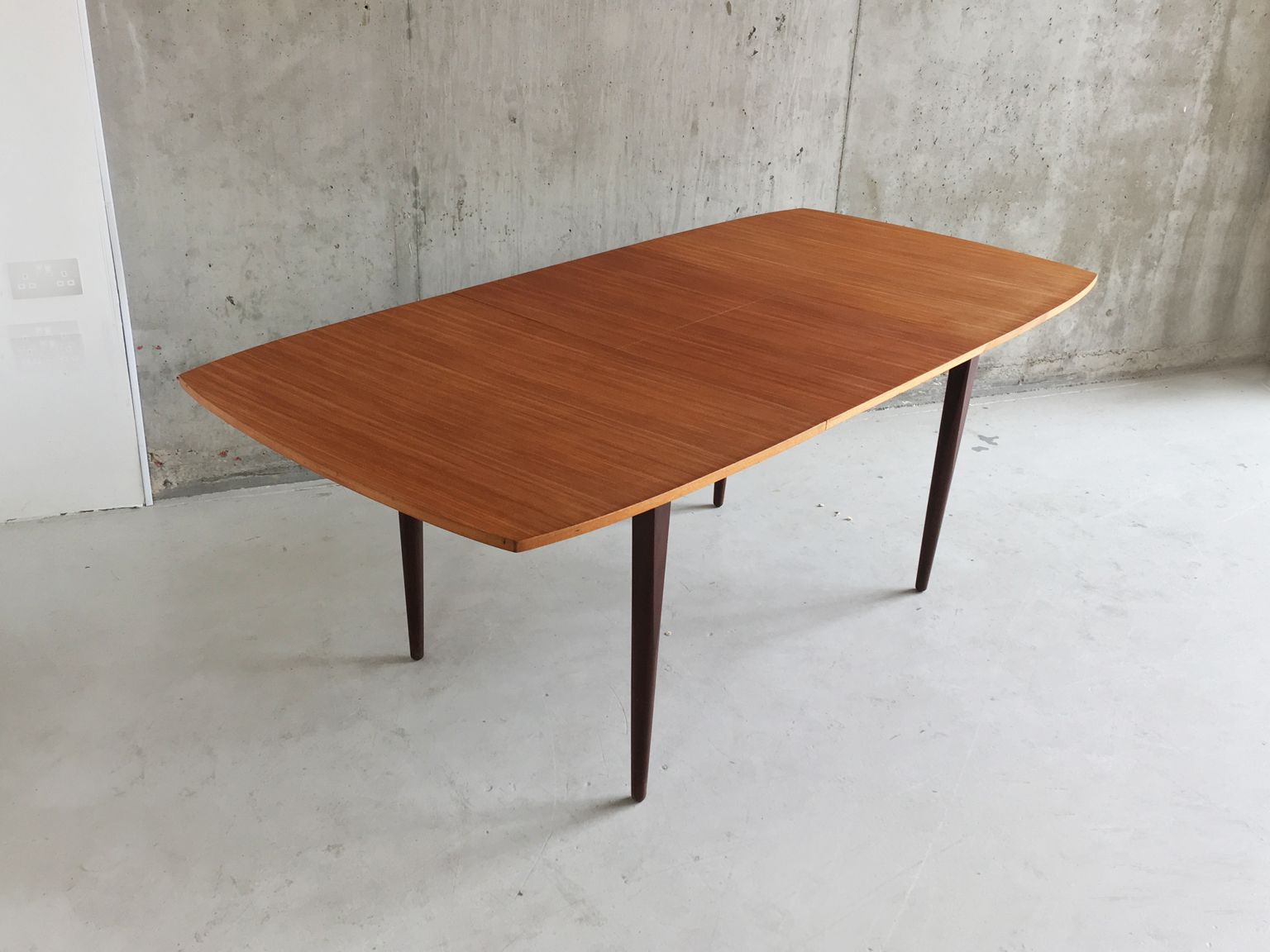 long english teak extendable table with tapered legs, 1970s for long english teak extendable table with tapered legs, 1970s for