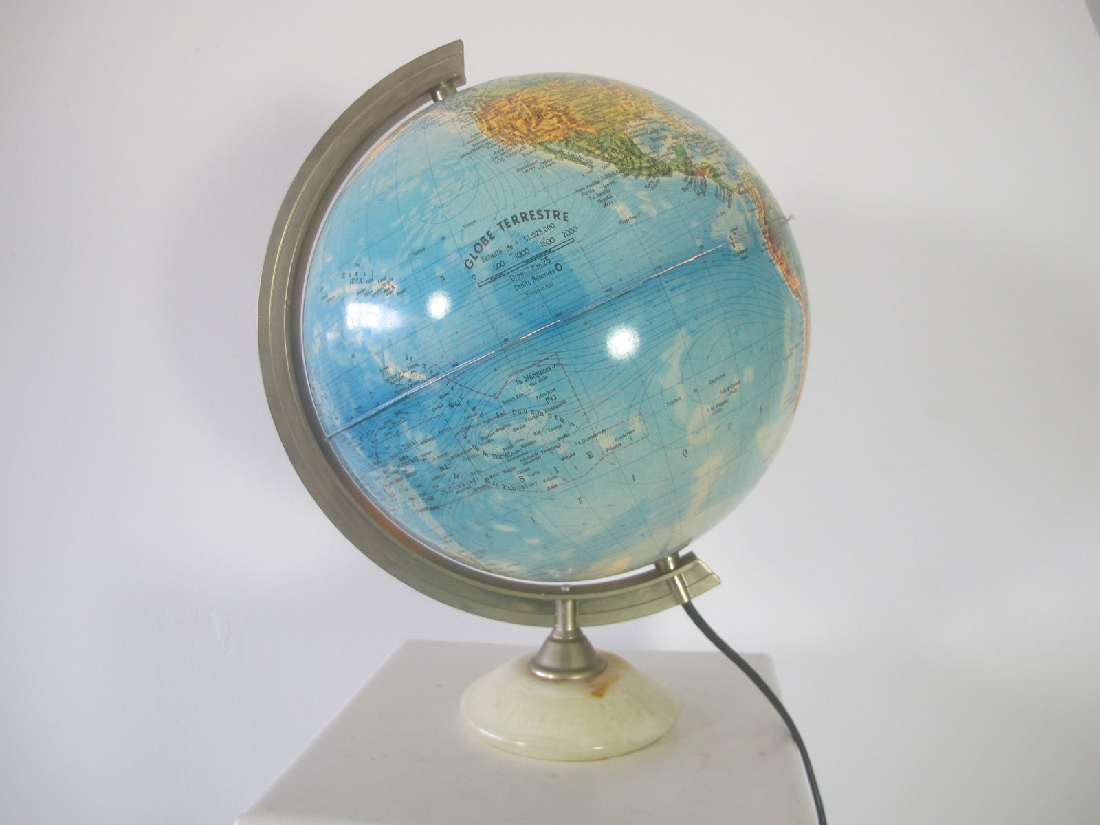 Vintage Lit Globe on Marble Base, 1970s for sale at Pamono
