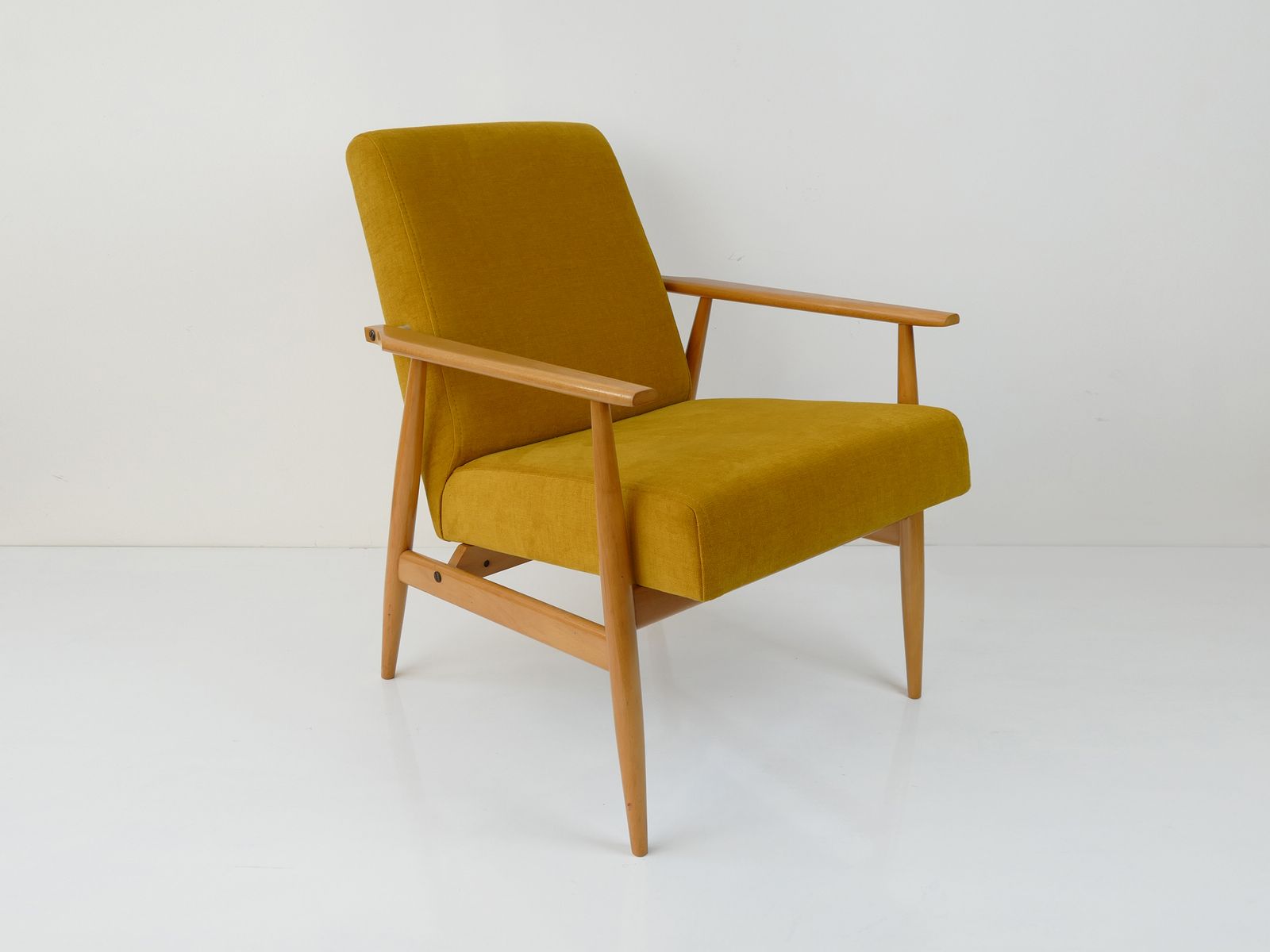 Vintage Polish Yellow Armchair For At Pamono Vintage Polish Yellow Armchair