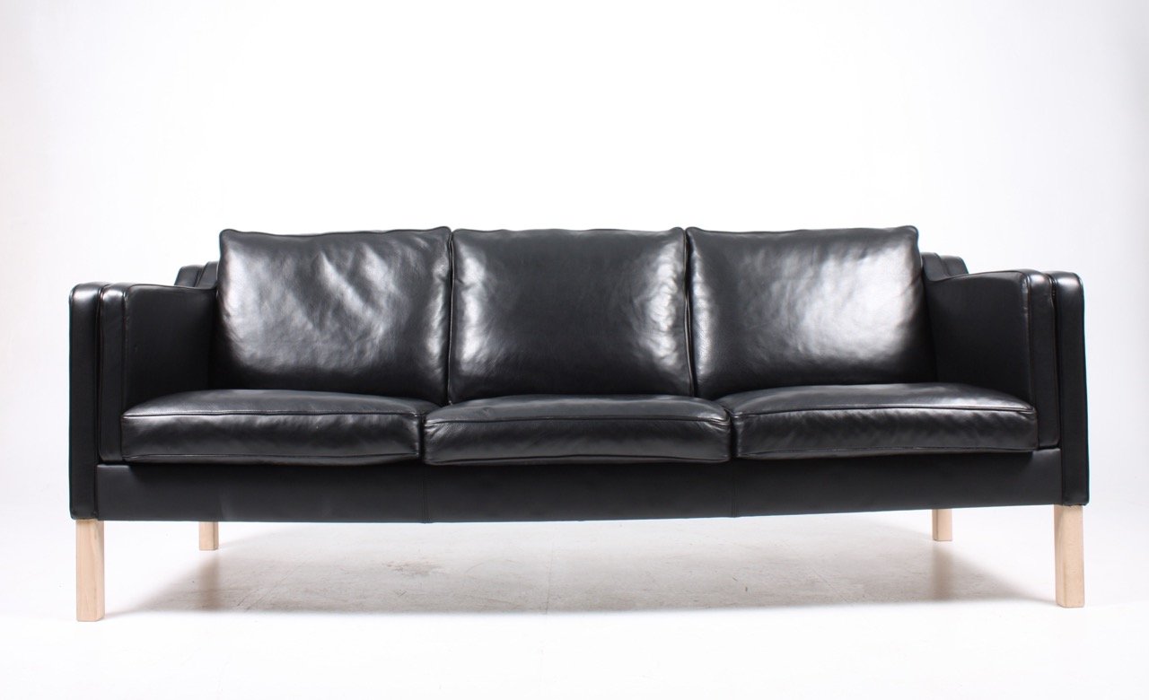 Danish Black Leather Sofa, 1980s for sale at Pamono